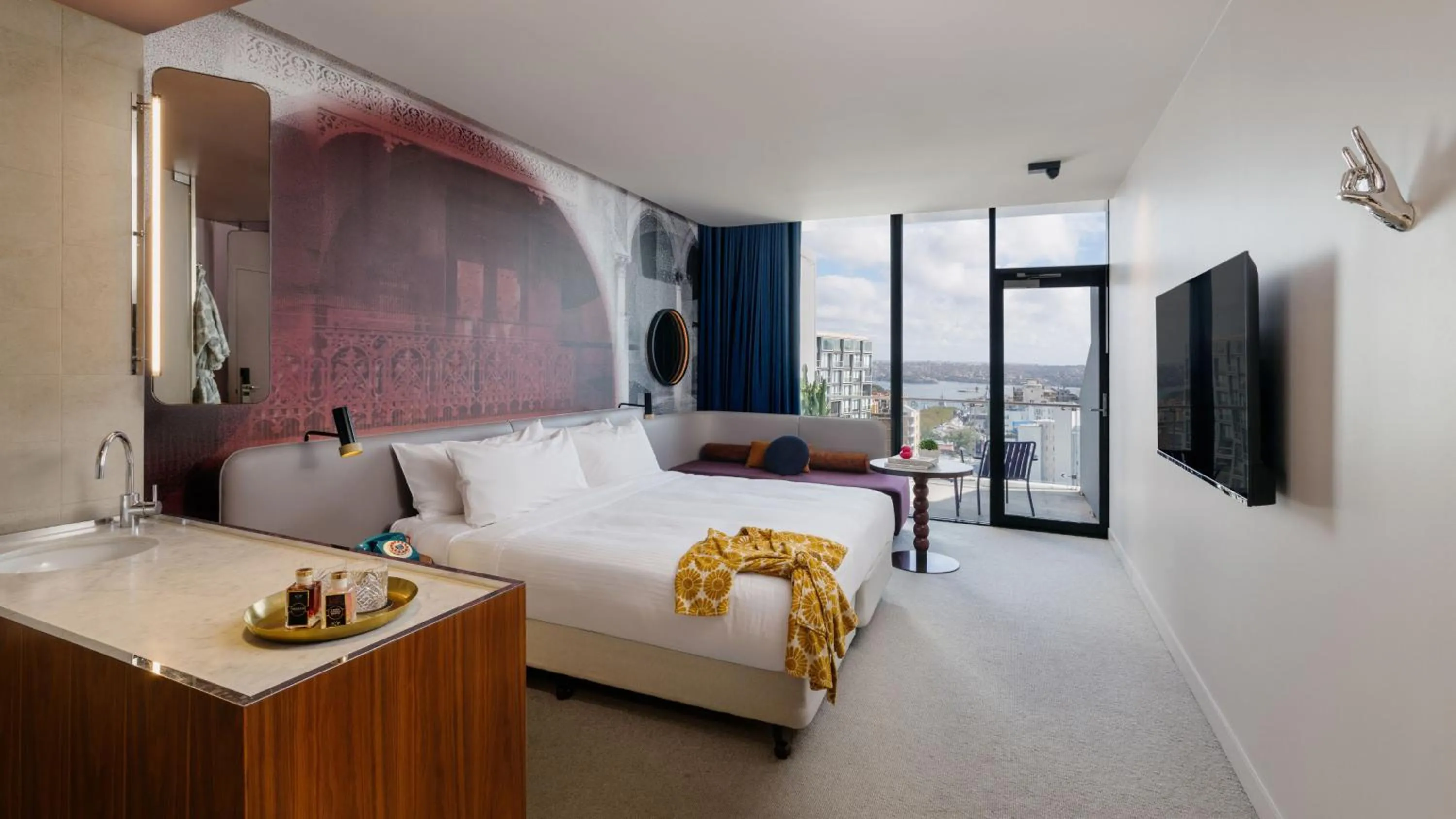 Standard King Room with Balcony and Harbor View in Hotel Indigo Sydney Potts Point by IHG