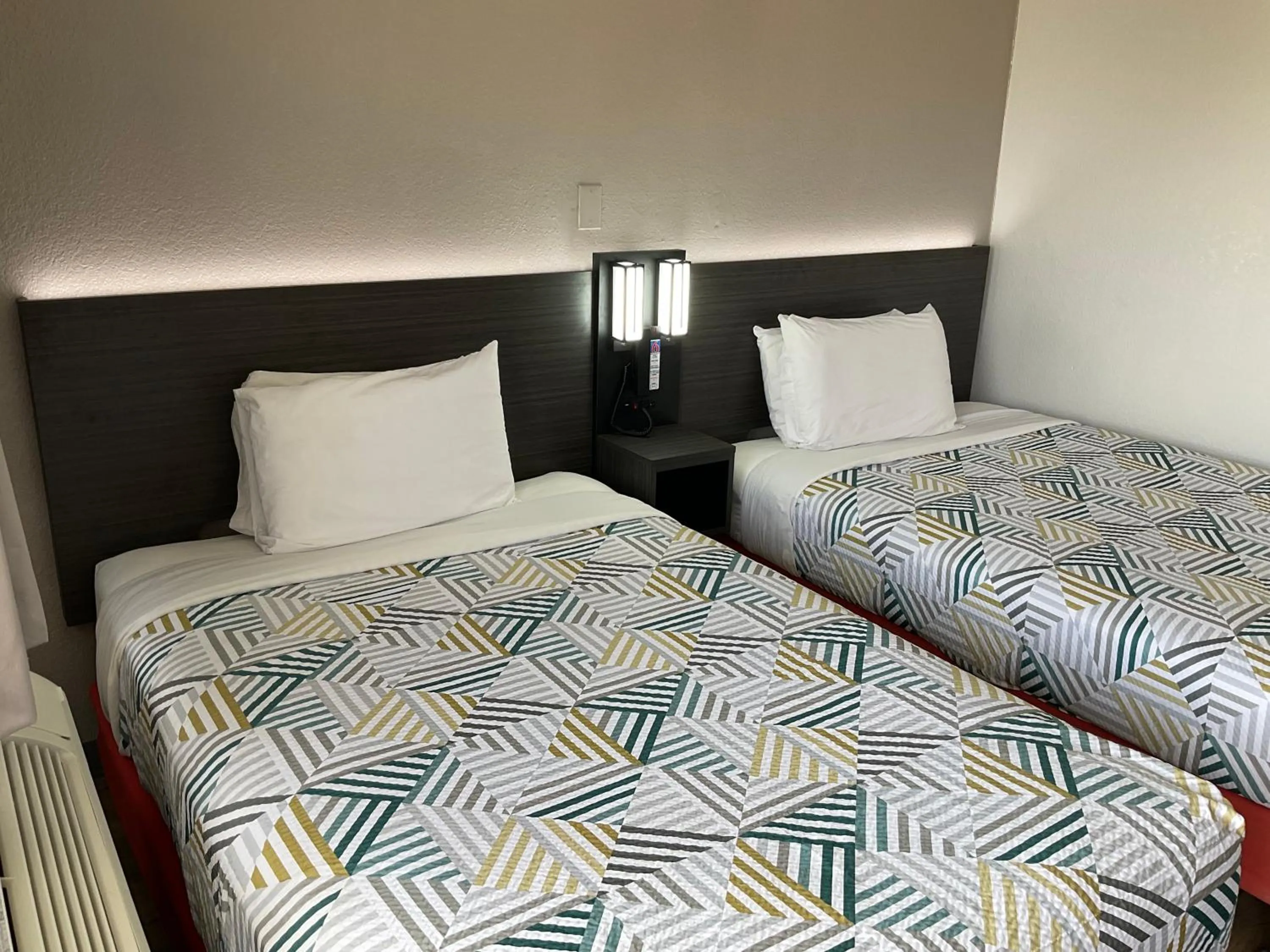 Quadruple Room - Non-Smoking in Motel 6-Odessa, TX