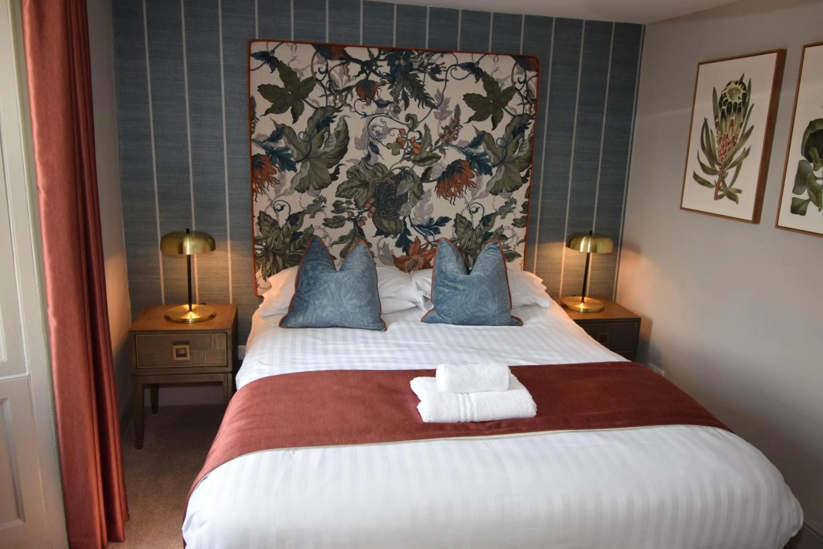 Quadruple Room - single occupancy in Elphinstone Hotel