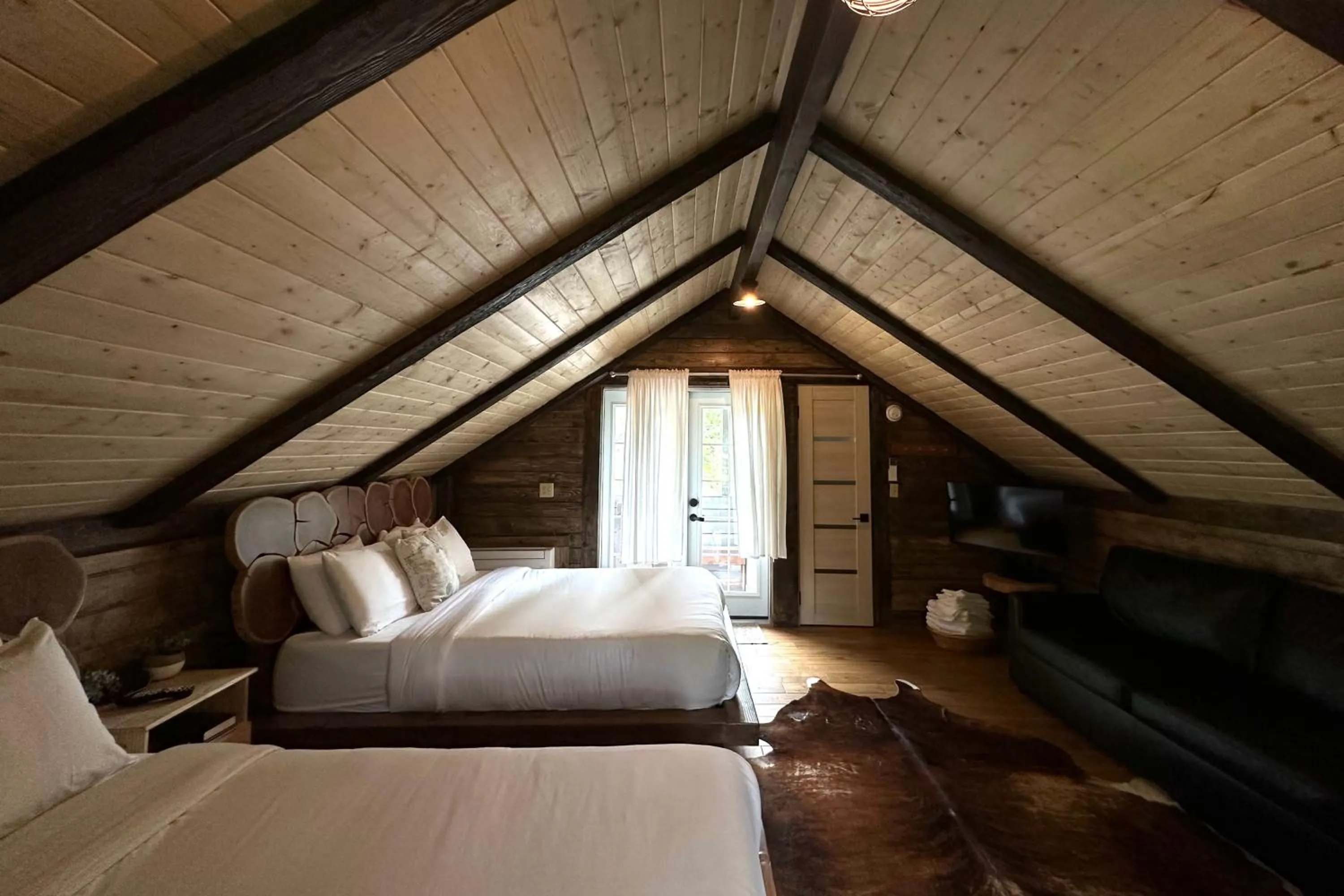 Family Room in Paradise Village