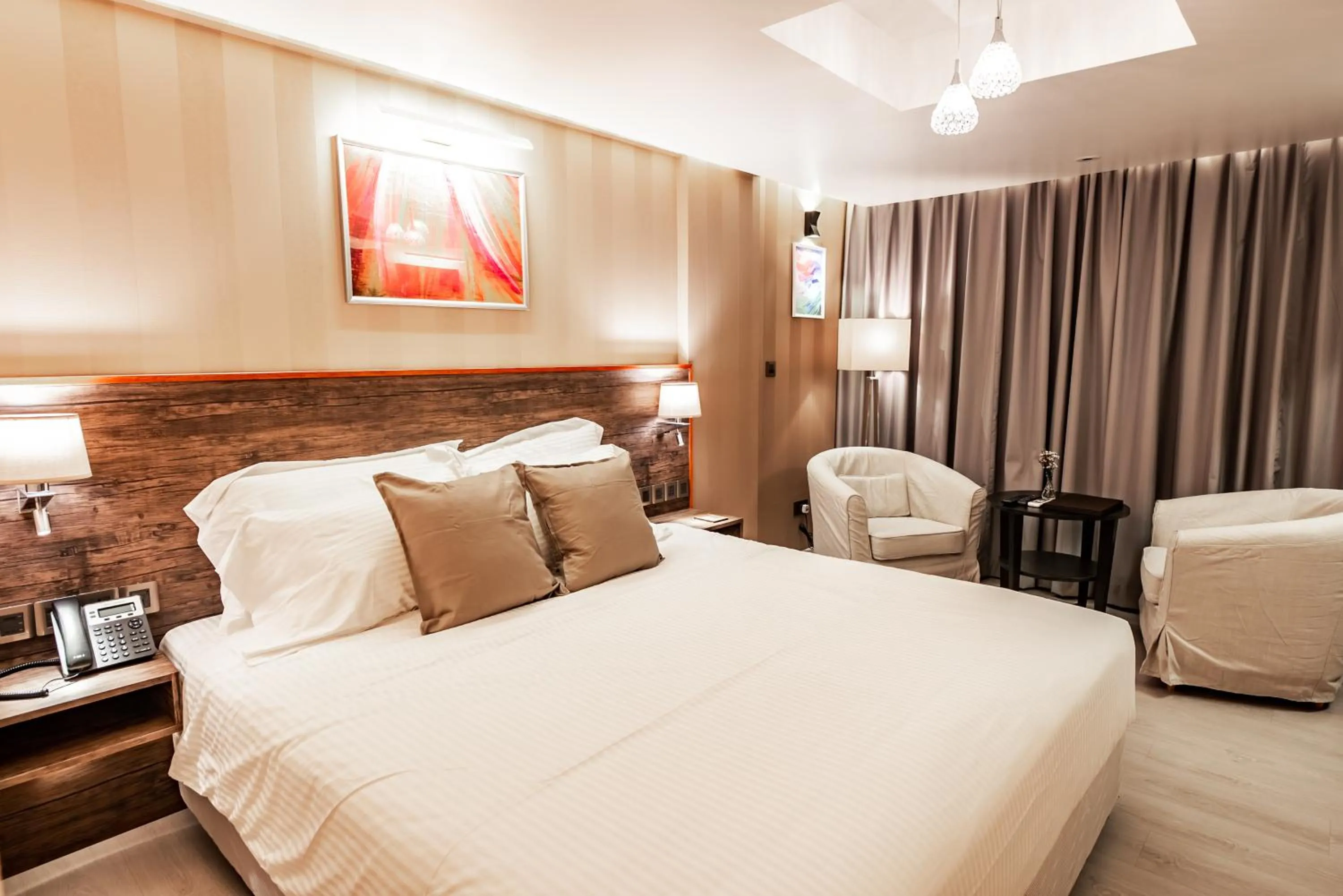 Superior Deluxe King Room with Balcony in Amina Residency