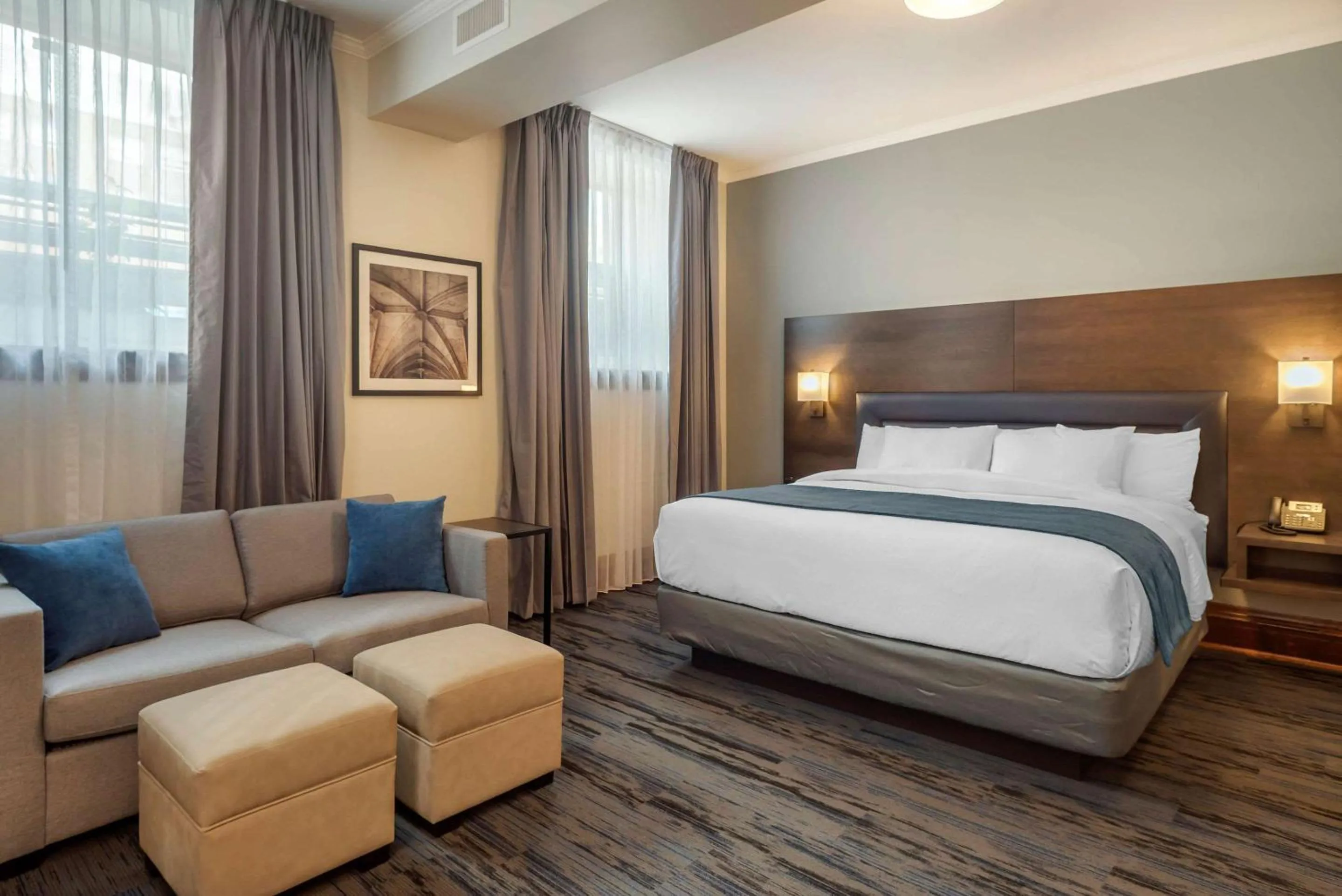 King Room - Accessible/Non-Smoking in The Courthouse Hotel, an Ascend Collection Hotel