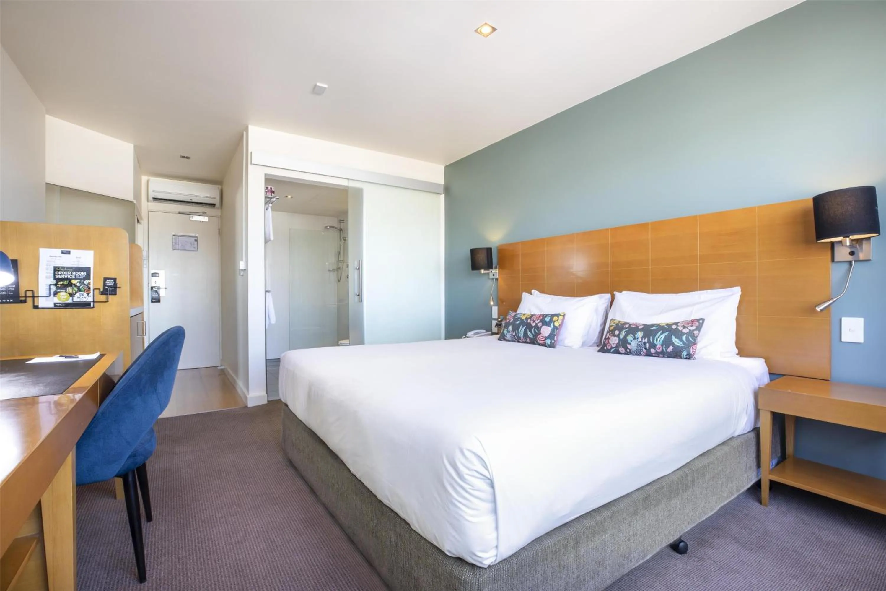 Family Suite in Nightelier Devonport Gateway Hotel