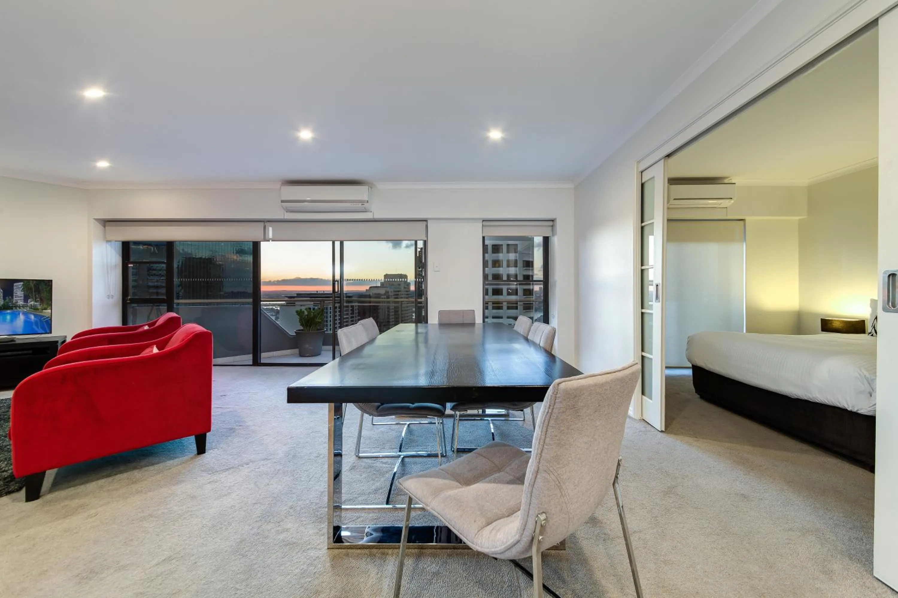 Executive Three Bedroom Apartment in The York by Swiss-Belhotel