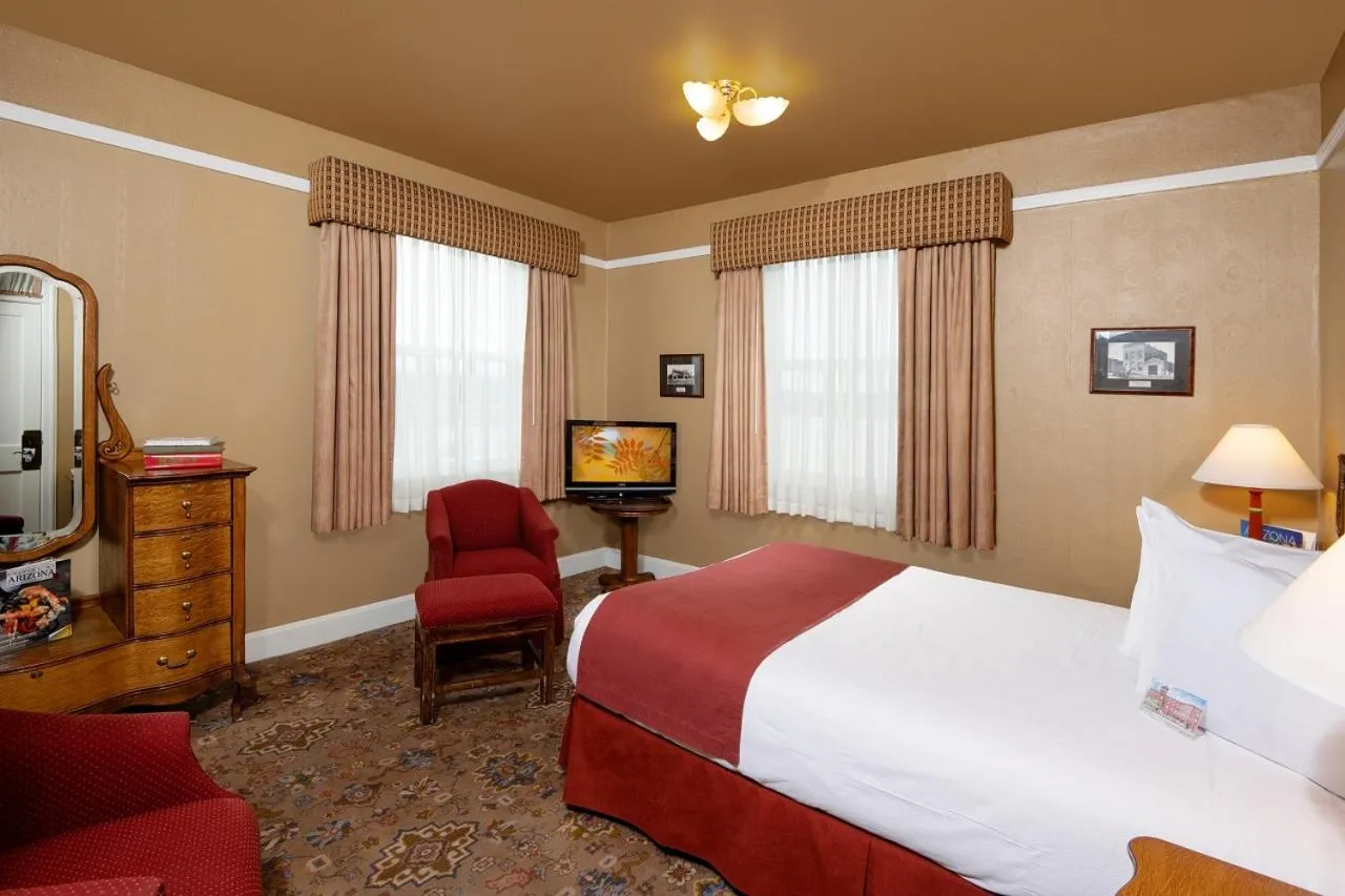 Deluxe Double Room in Hassayampa Inn