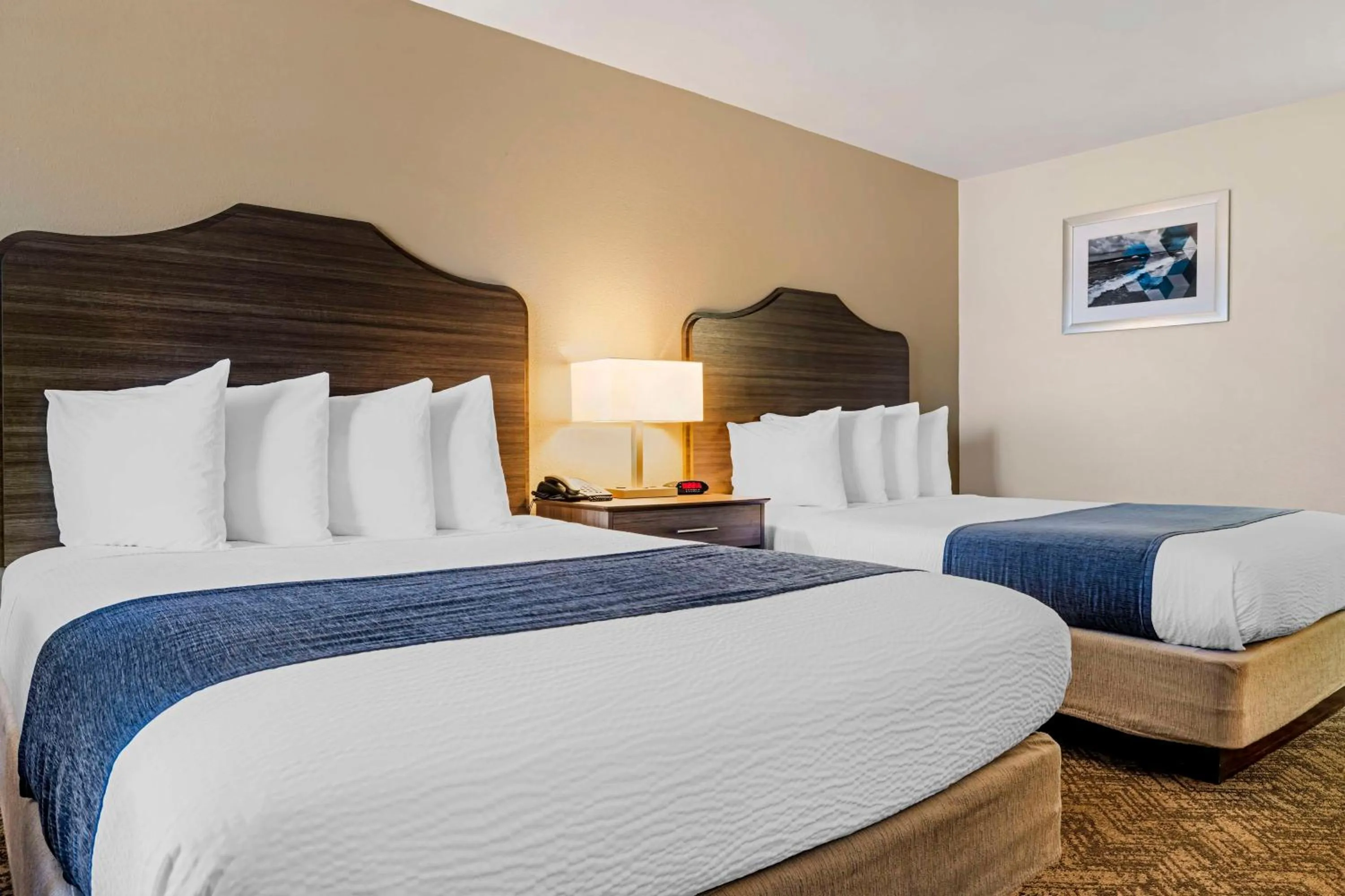 Queen Room with Two Queen Beds - Non-Smoking in Best Western Santee Lodge