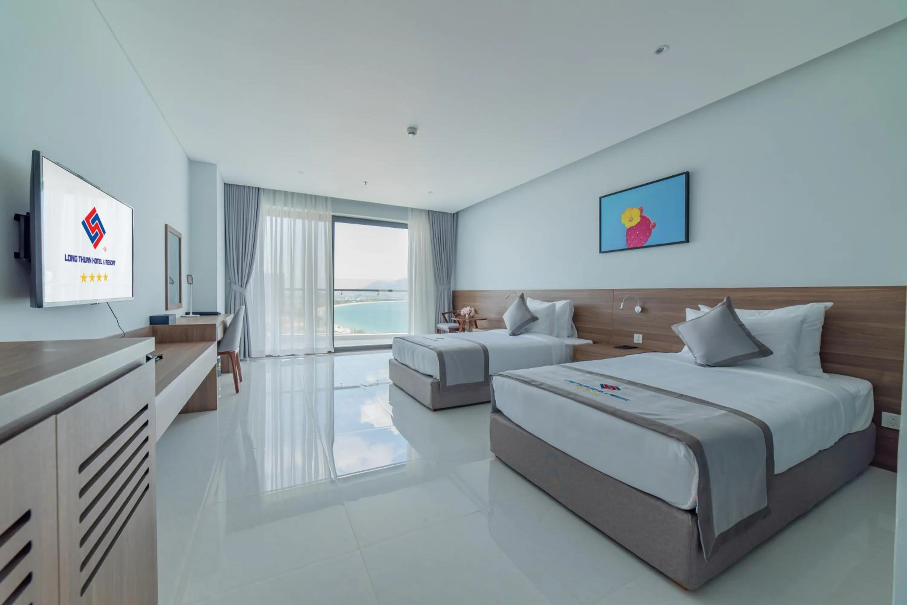 Deluxe Twin Room with Sea View in Long Thuan Hotel & Resort