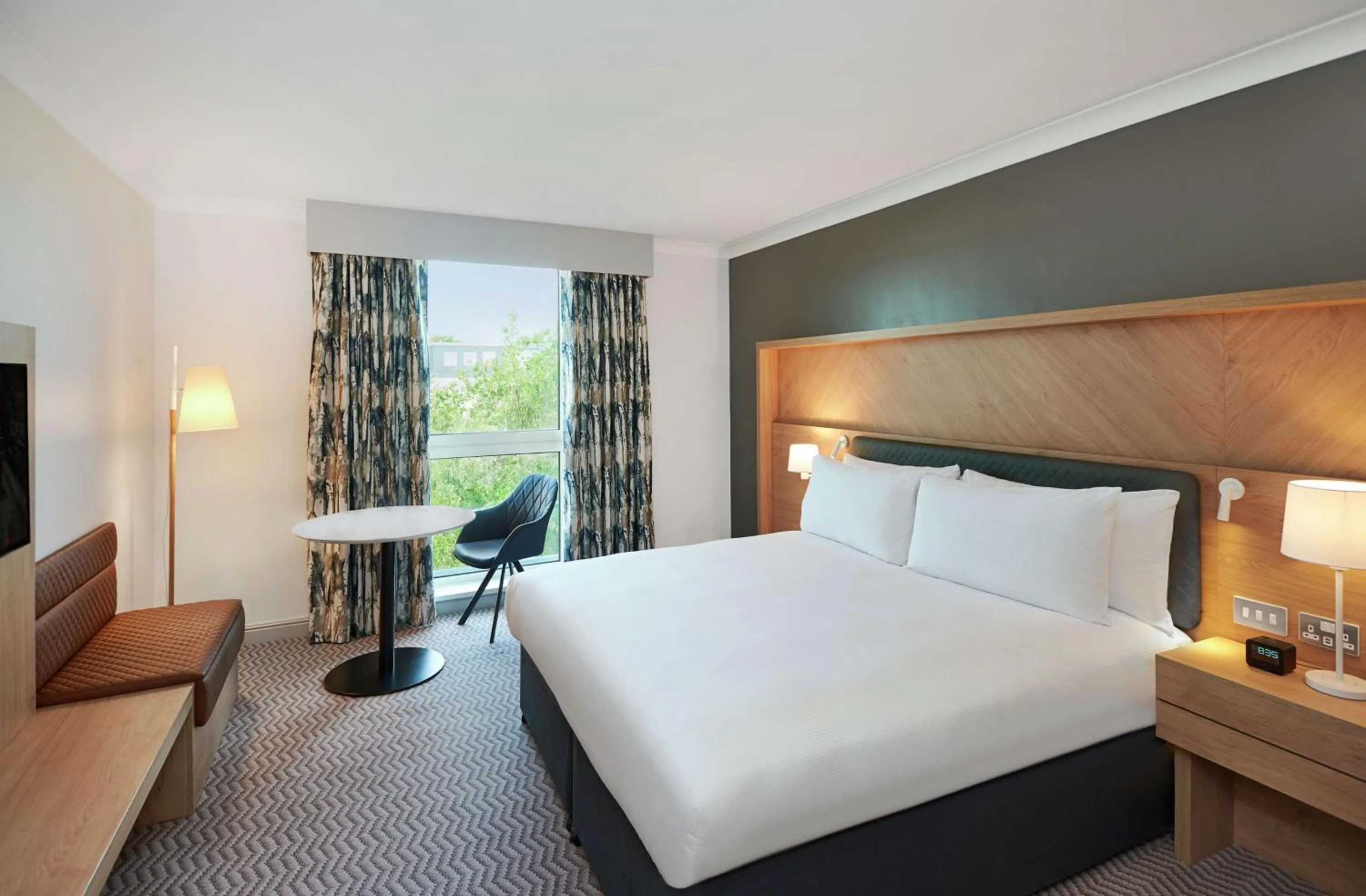 Deluxe King Room in Hilton London Croydon