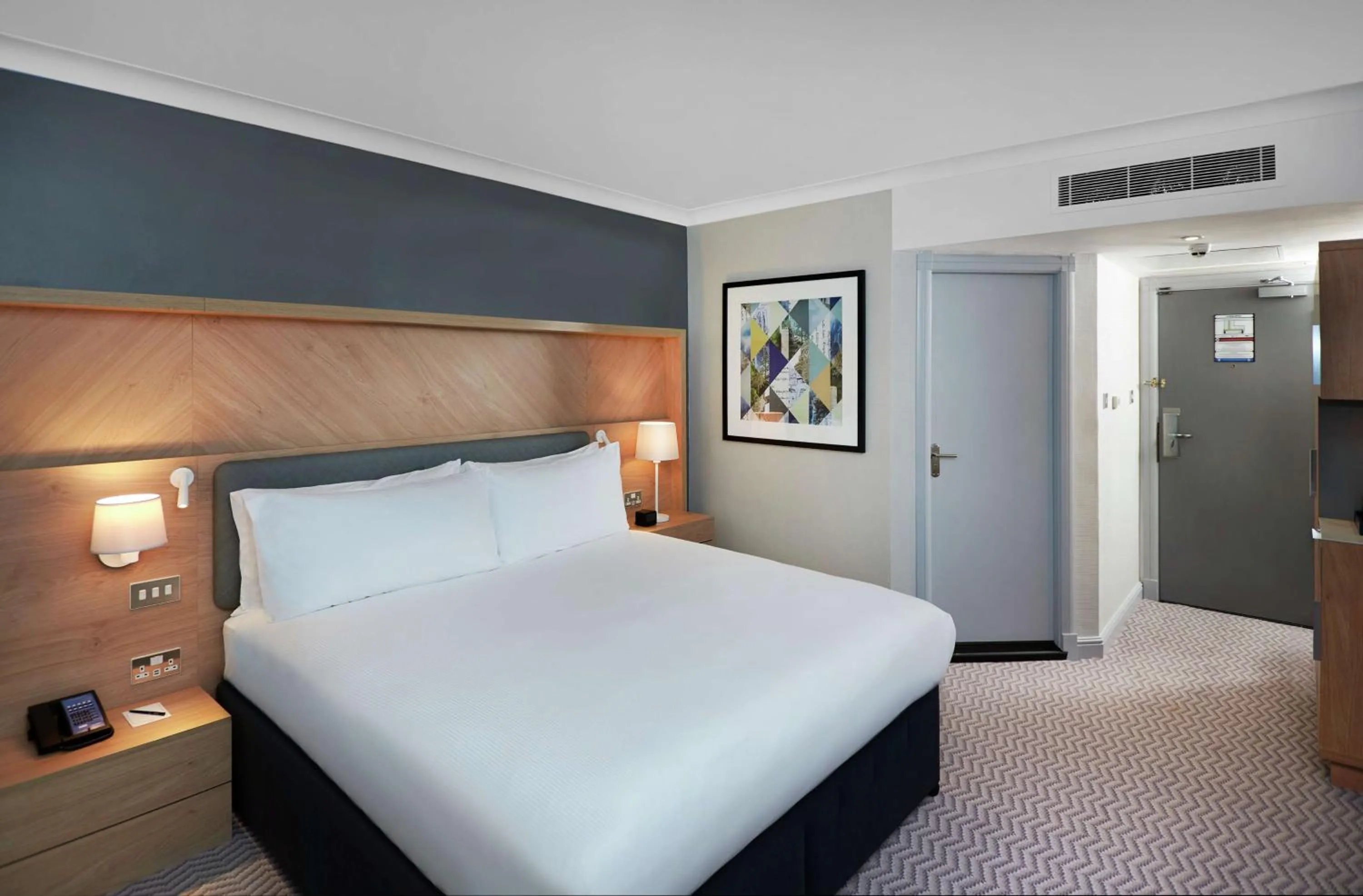 King Guest Room in Hilton London Croydon