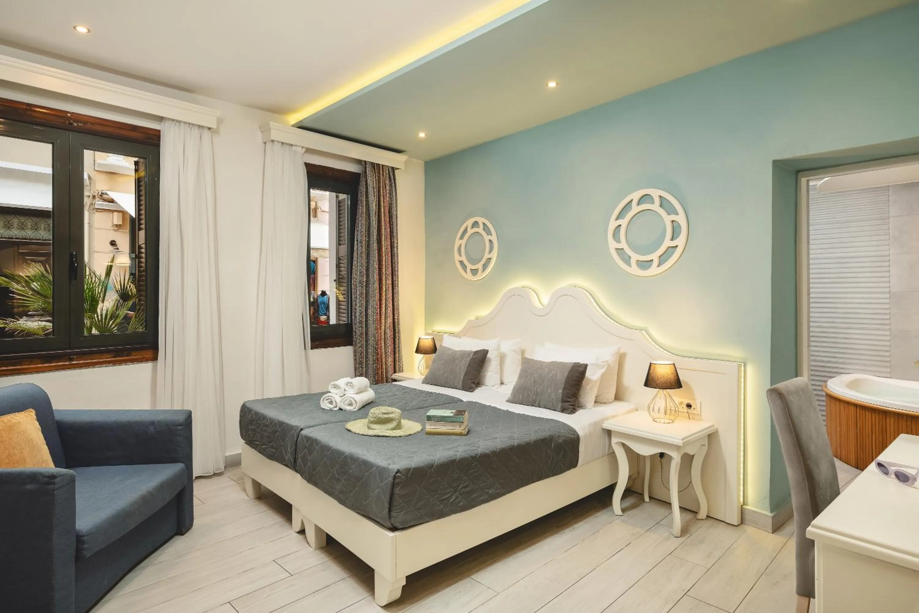 Classic Room Ground floor with Hot Tub in Elia Palazzo Hotel