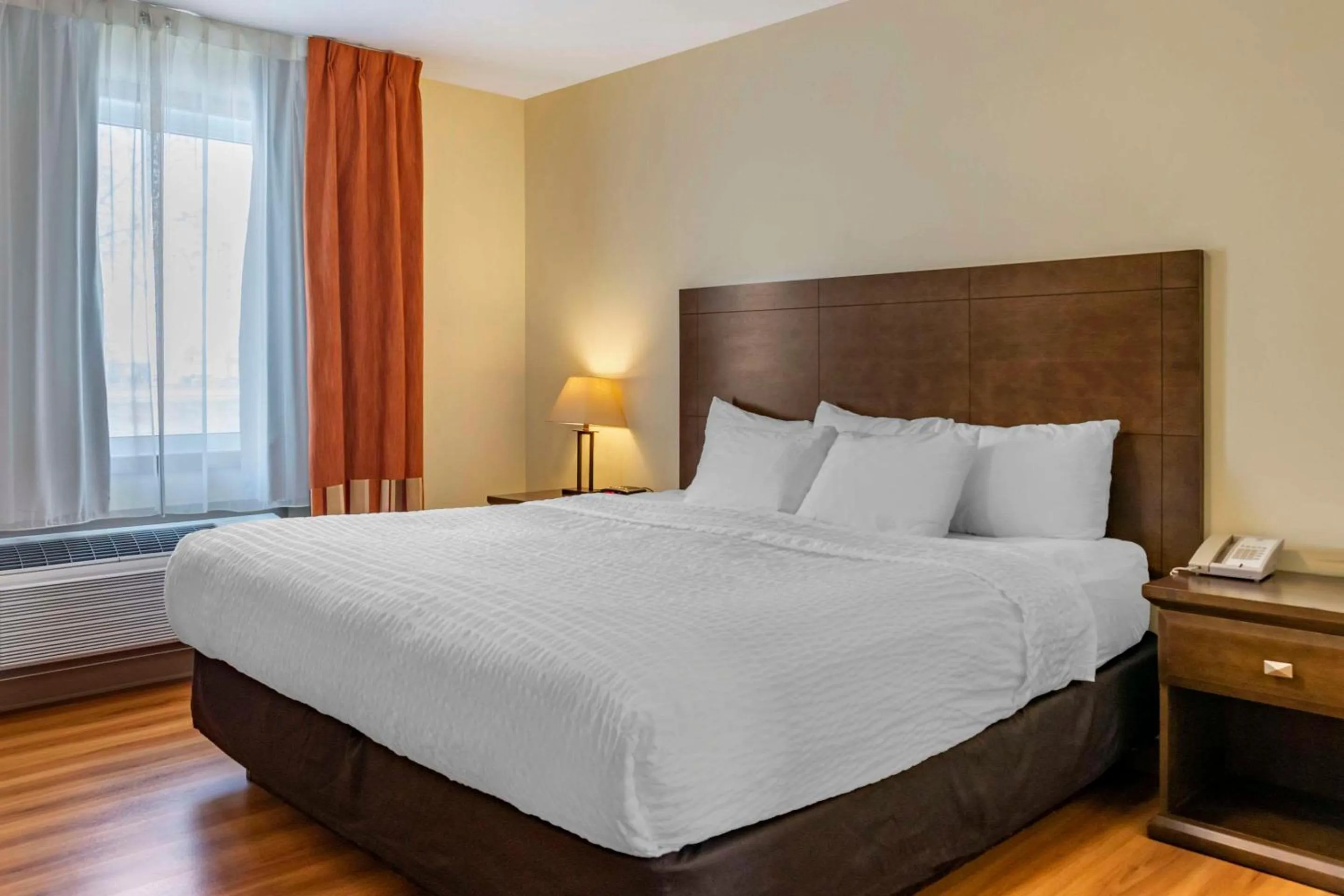 King Suite - Non-Smoking in Quality Inn & Suites