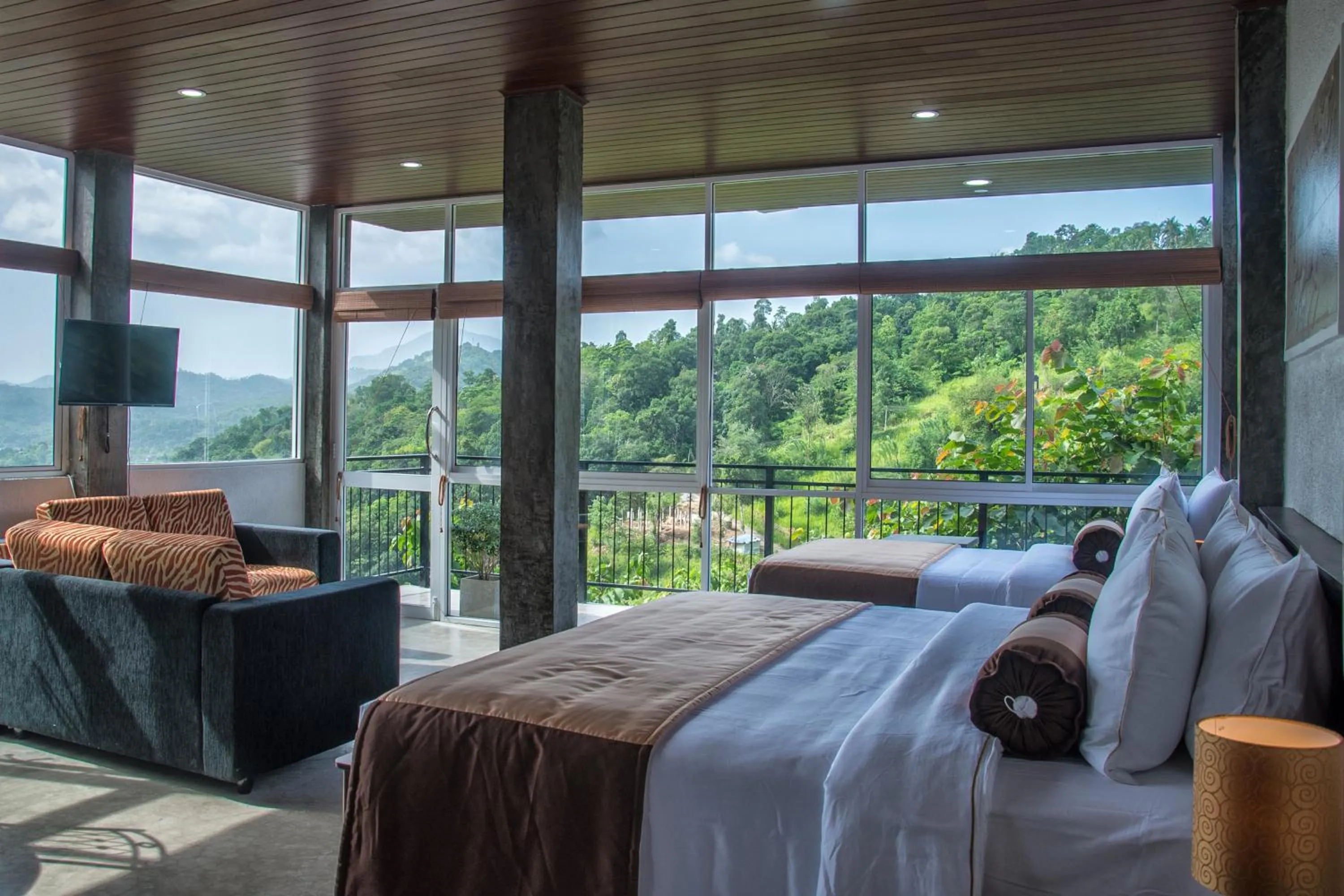 Superior Suite - single occupancy in Kandy Victoria Eco Resort