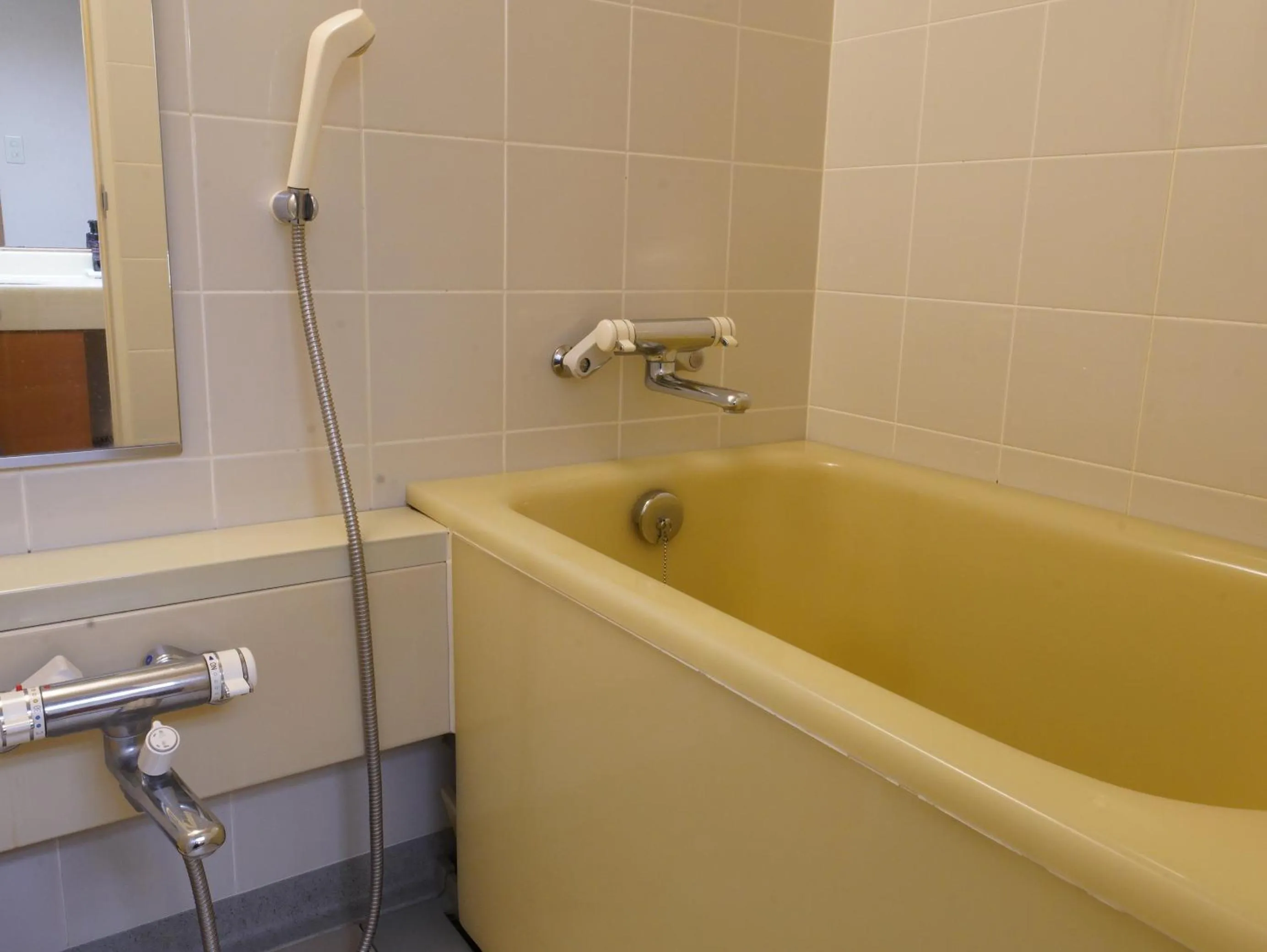 【Nagitei】Japanese-style Twin Bed room with Sea View - single occupancy in Musashi