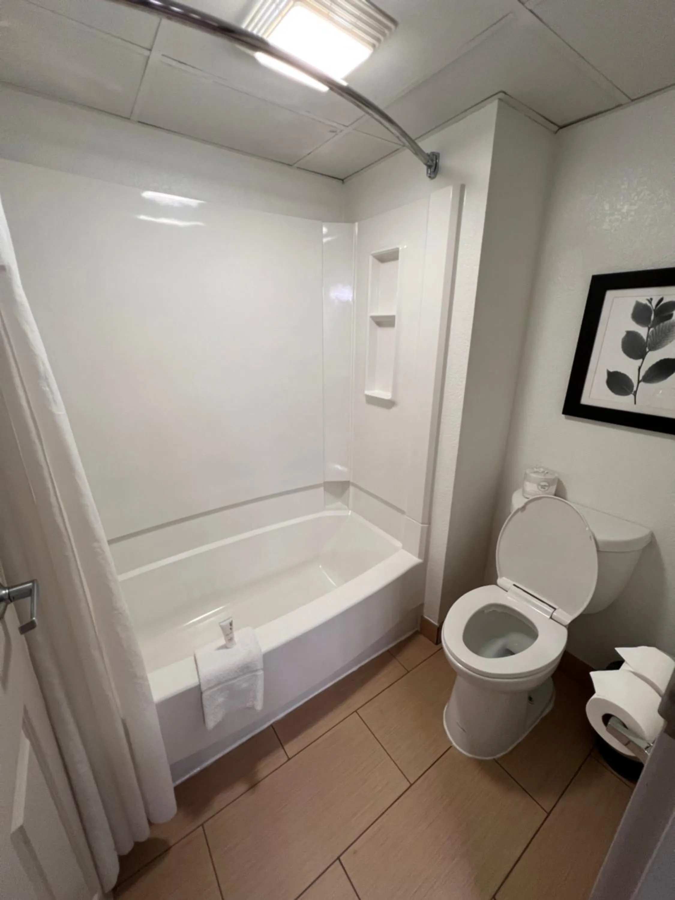 Premium King Room - Non-Smoking in Country Inn & Suites by Radisson, Pigeon Forge South, TN