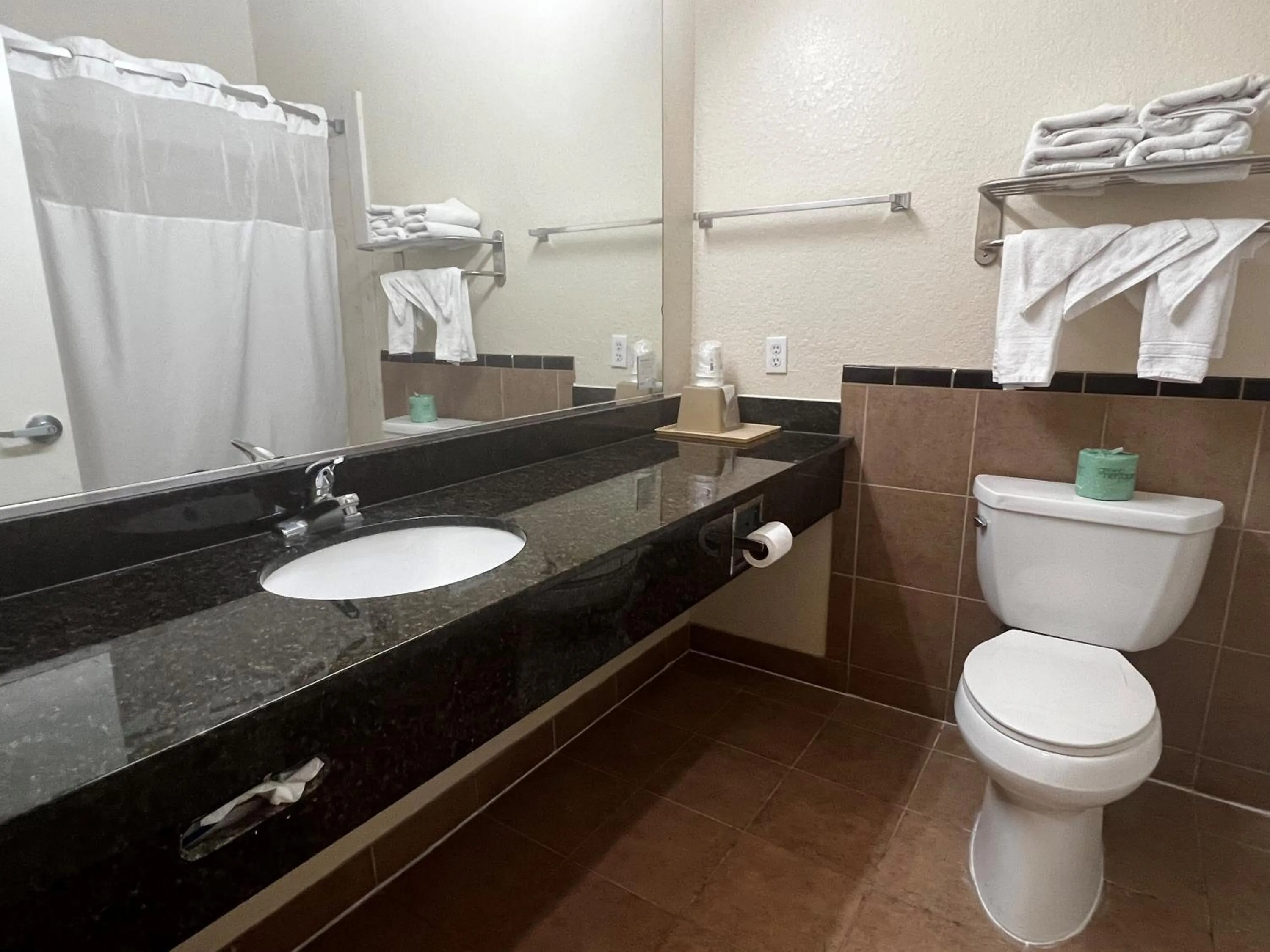 1 King Bed, Studio Suite, Non-Smoking in Super 8 by Wyndham Brookshire TX