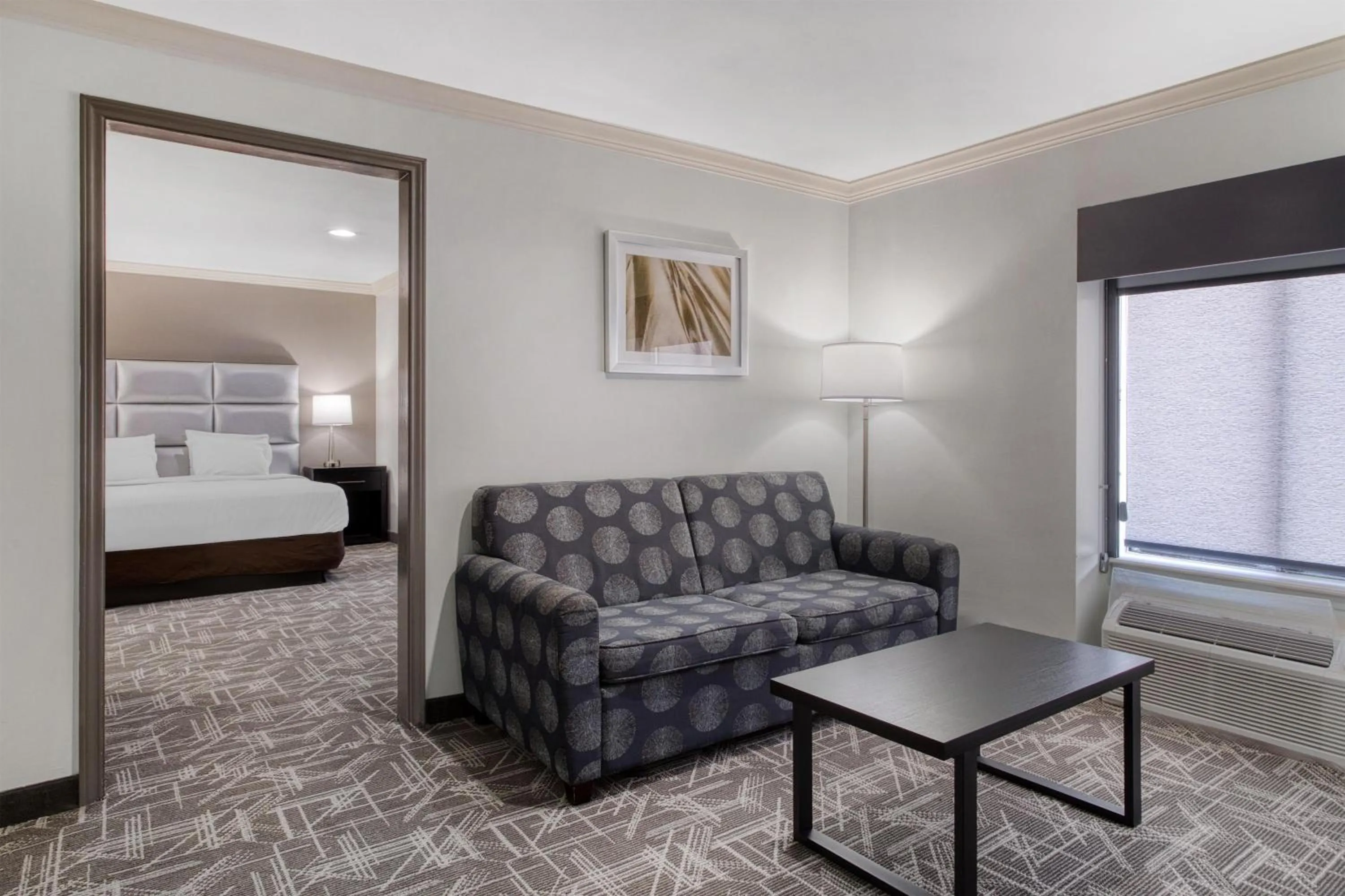 King Suite with Roll-in Shower - Mobility Access in Best Western Webster Hotel, NASA