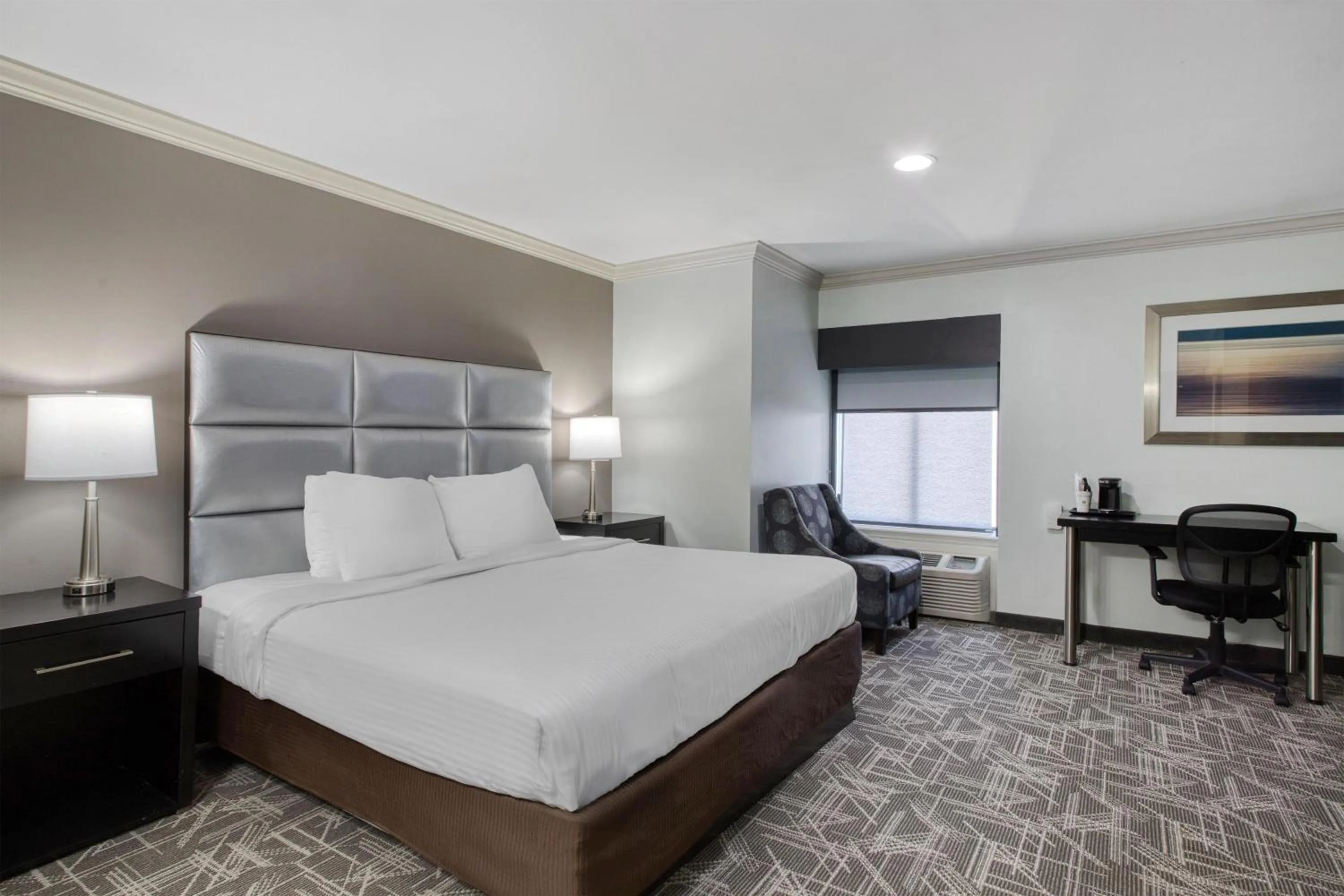 King Suite - Non-Smoking in Best Western Webster Hotel, NASA