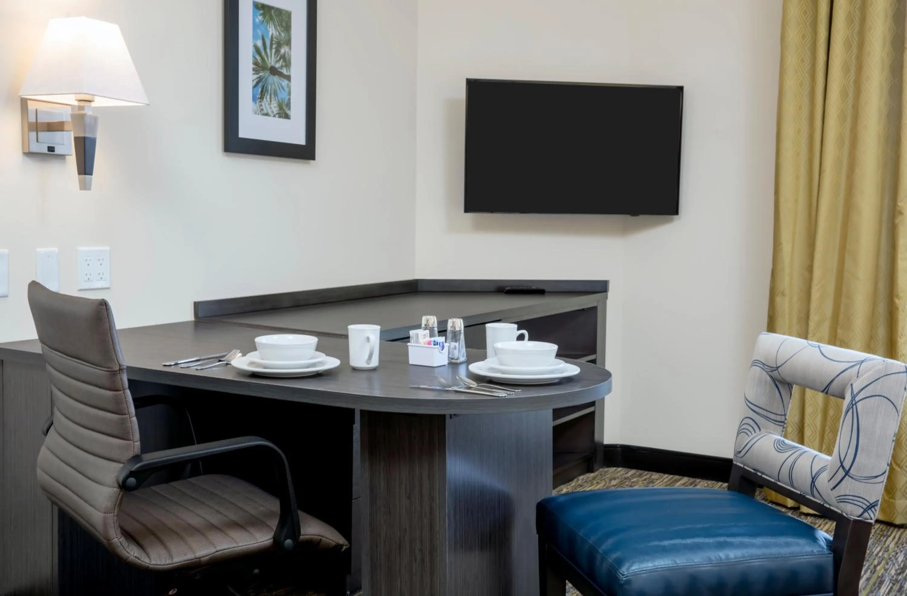 Standard Suite in Candlewood Suites - Miami Exec Airport - Kendall by IHG