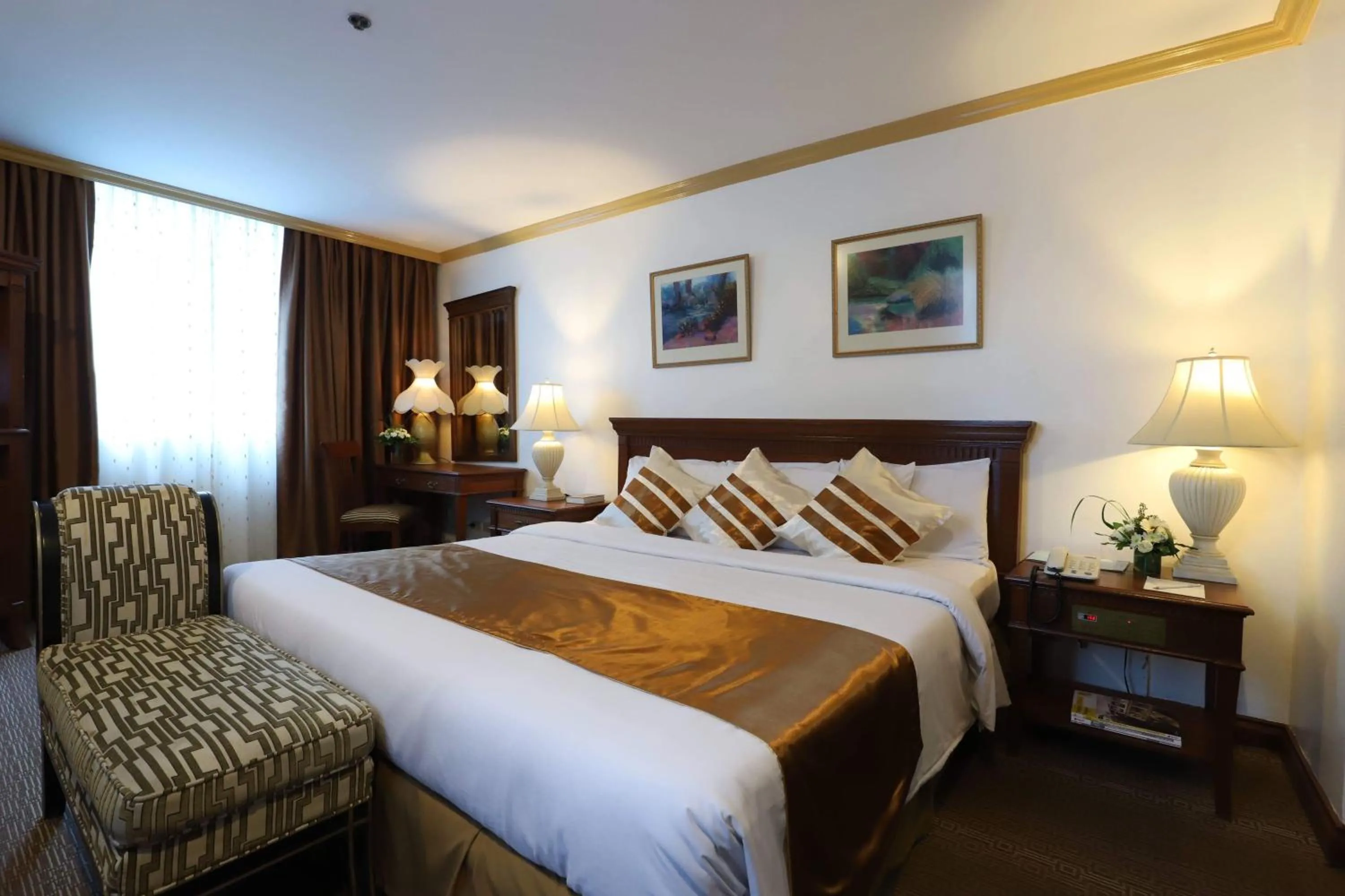 Executive Suite in Tiara Oriental Hotel Makati powered by Cocotel