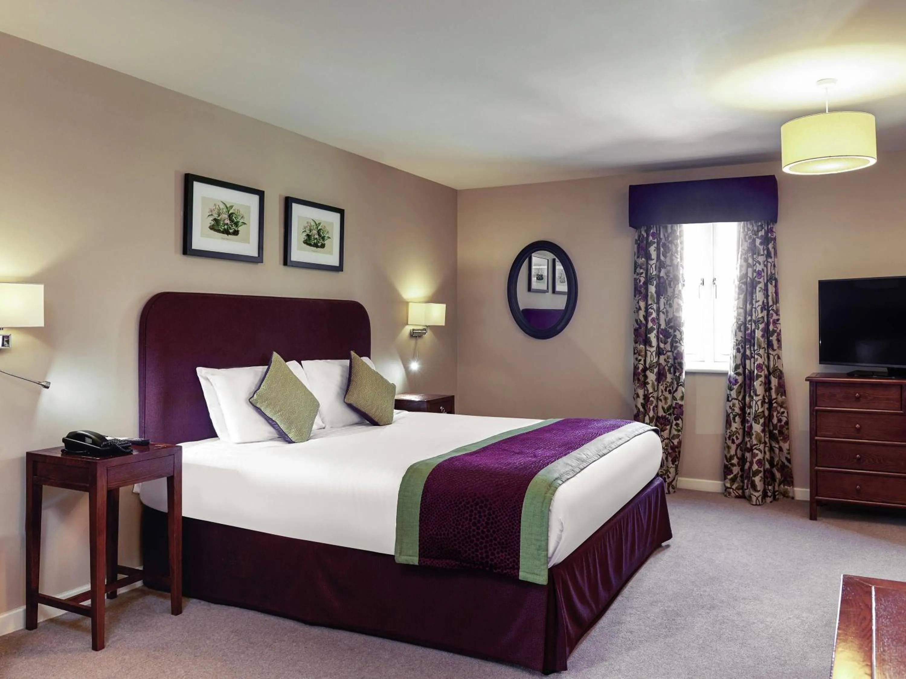 Superior King Room in Mercure Thame Lambert Hotel