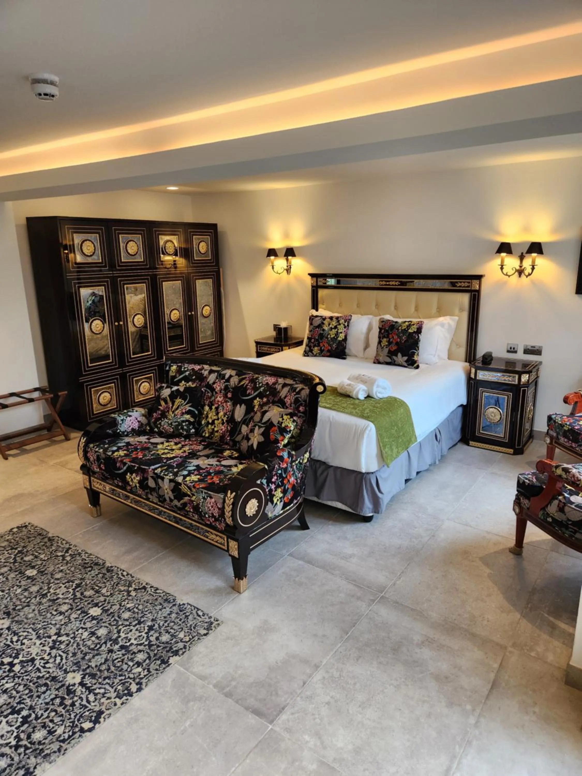 Junior Suite - Annex in Weston Manor Hotel