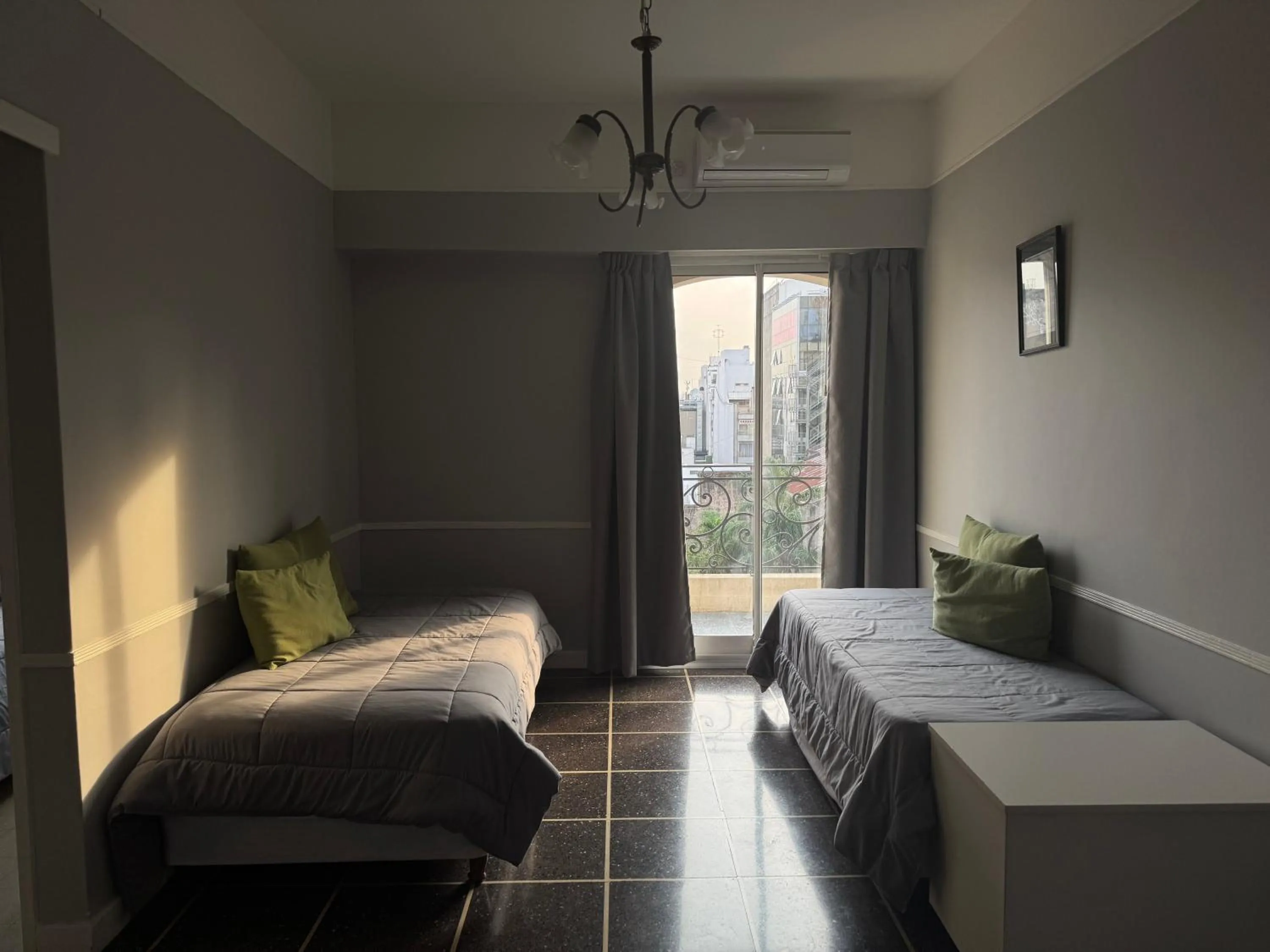 Deluxe Family Room in Hotel Lyon by MH