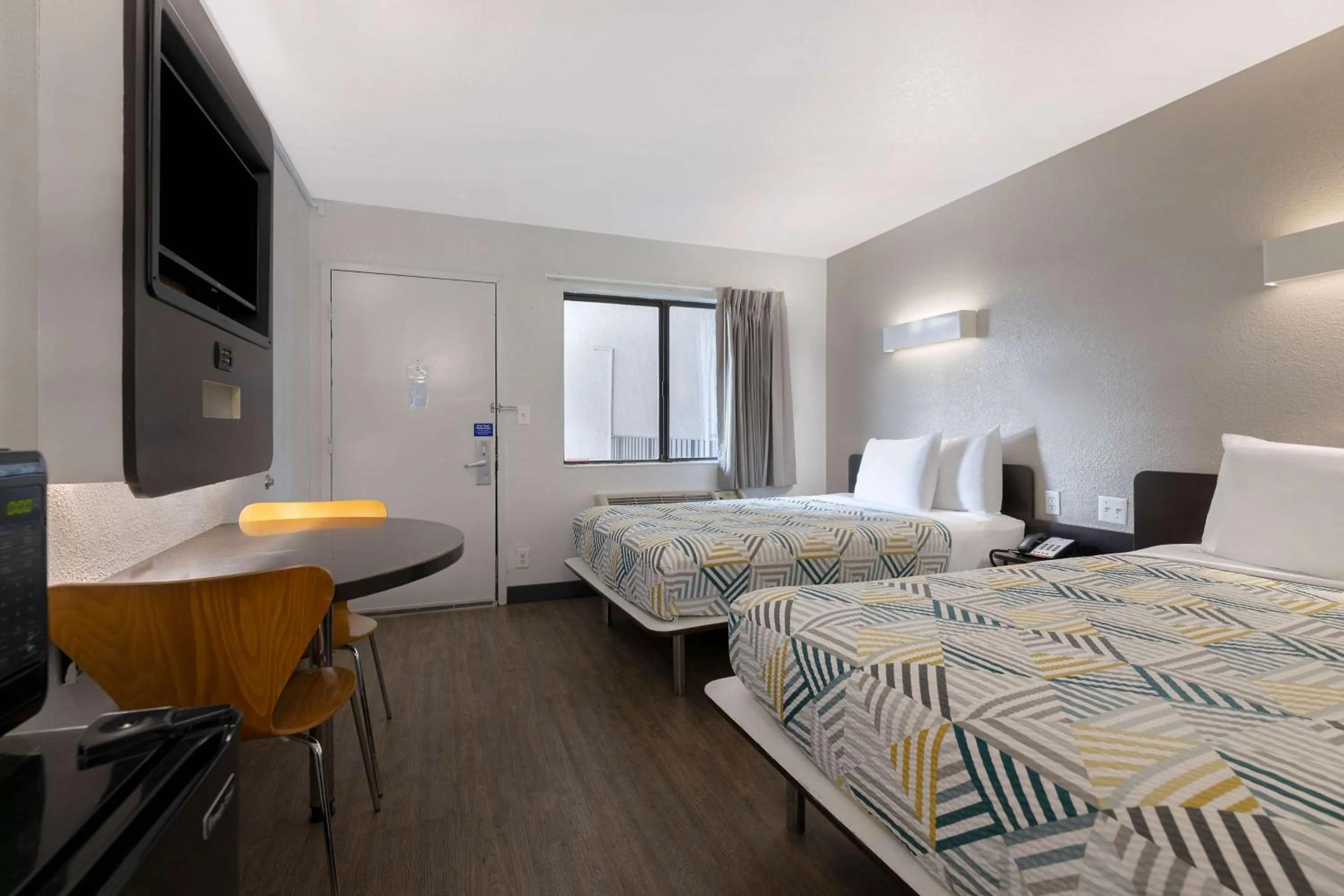 Quadruple Room in Motel 6-San Antonio, TX - West SeaWorld