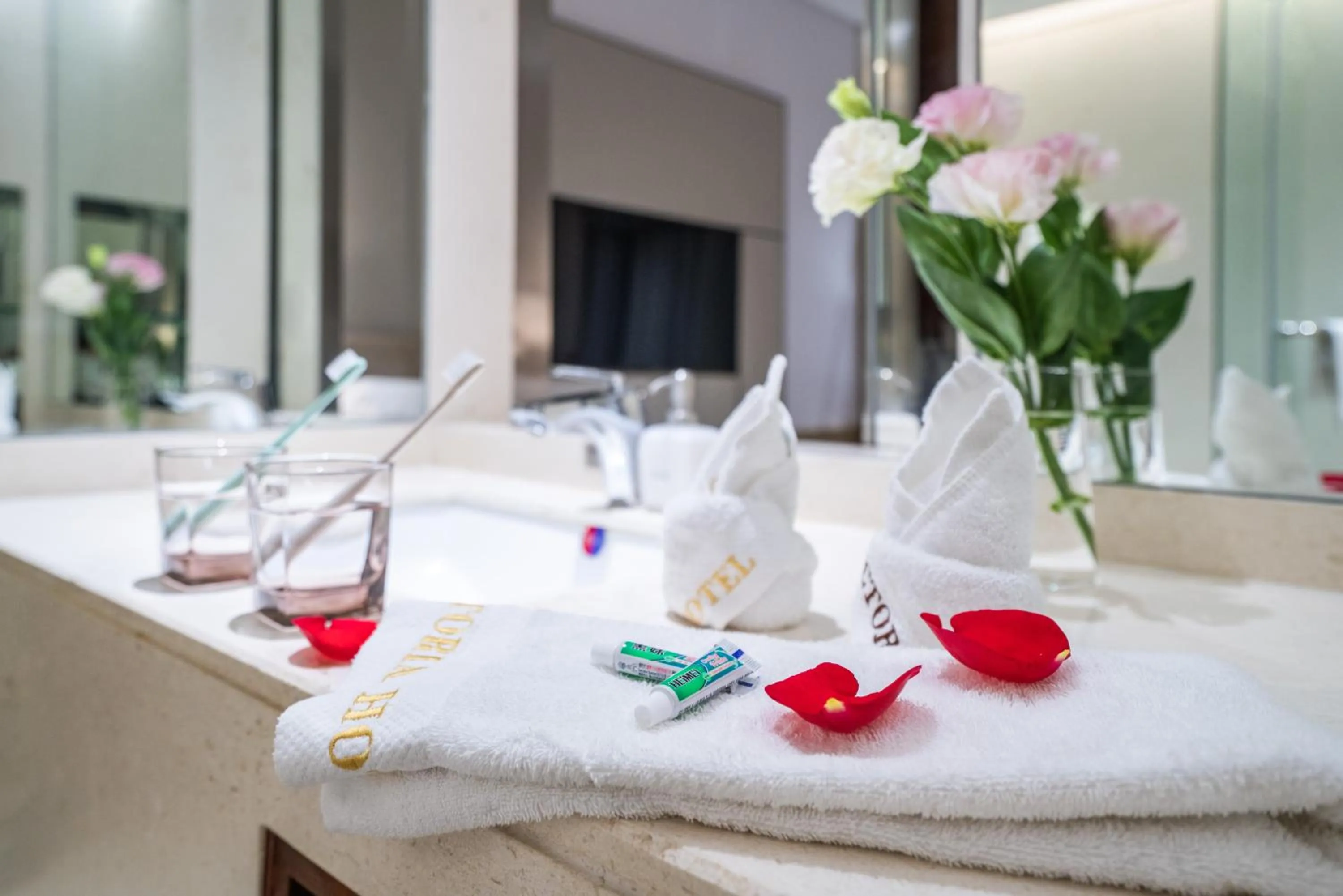 Superior Twin Room in Victoria Hotel Guangzhou Zhujiang New Town - Free shuttle bus during Canton Fair period