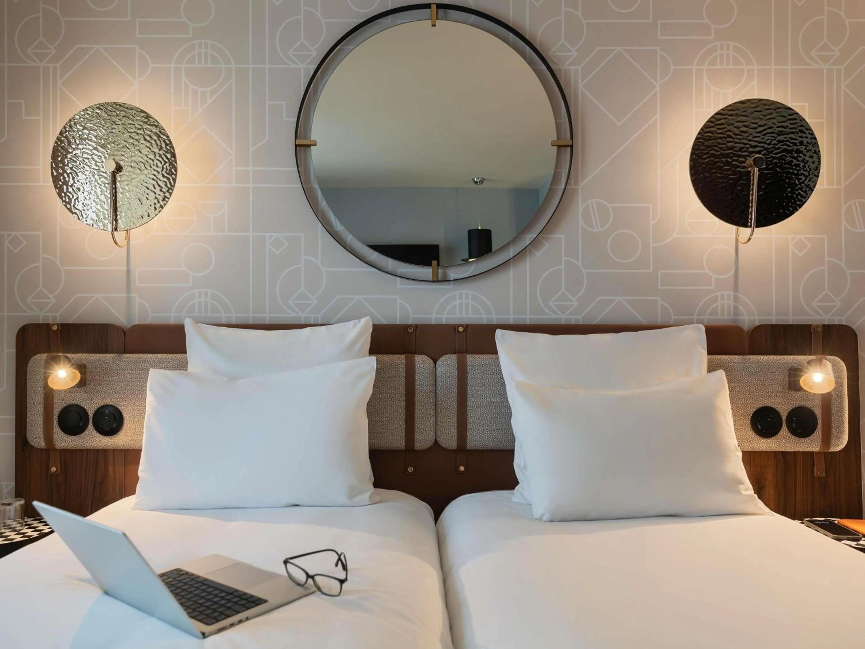 Classic Â Twin Room in Mercure Paris Opera Grands Boulevards