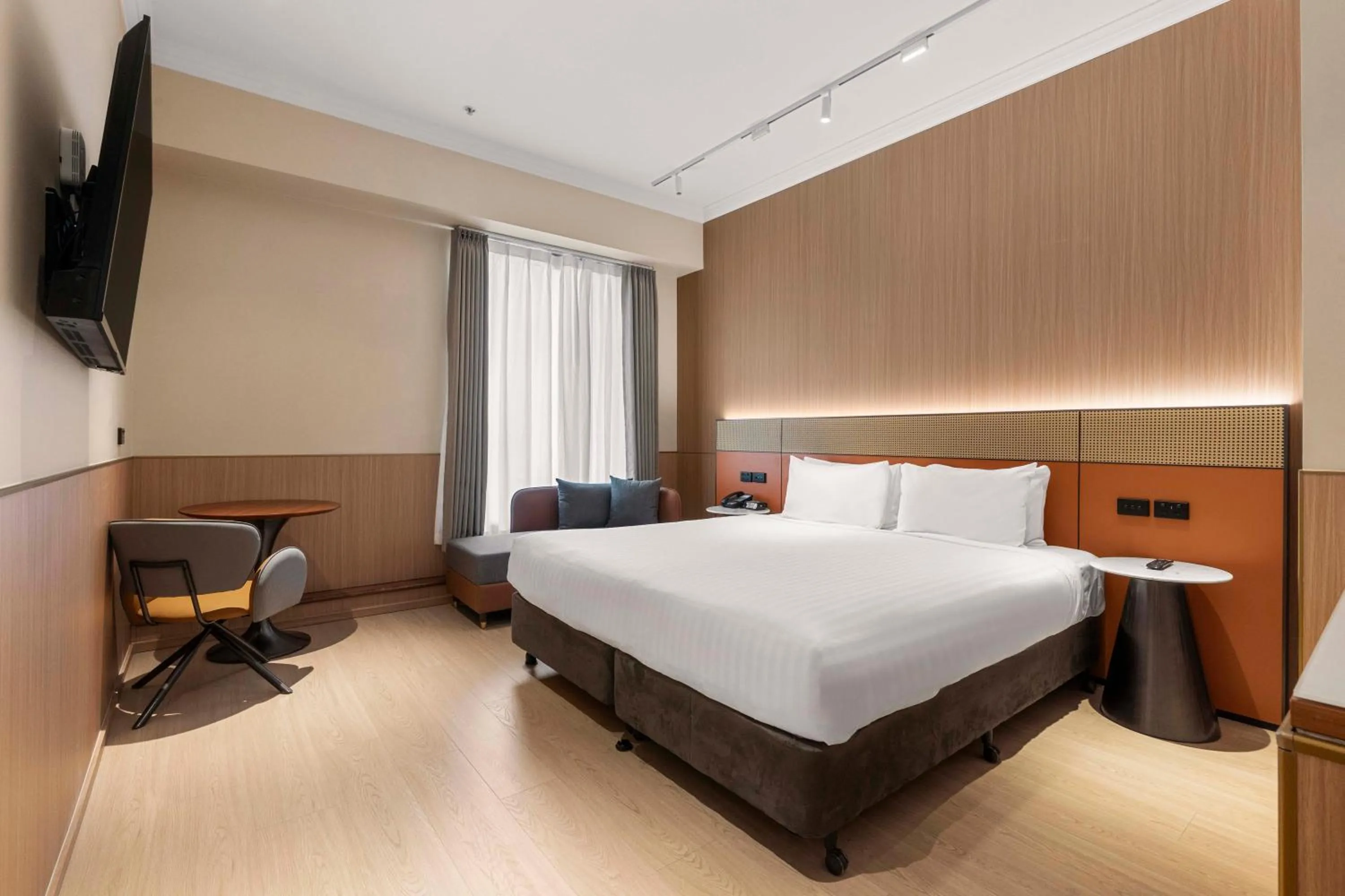 Superior King or Twin in Furama Darling Harbour