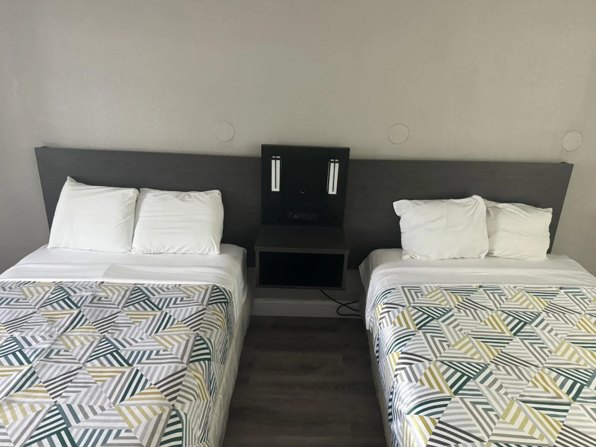 Classic Quadruple Room in Motel 6-Norfolk, VA