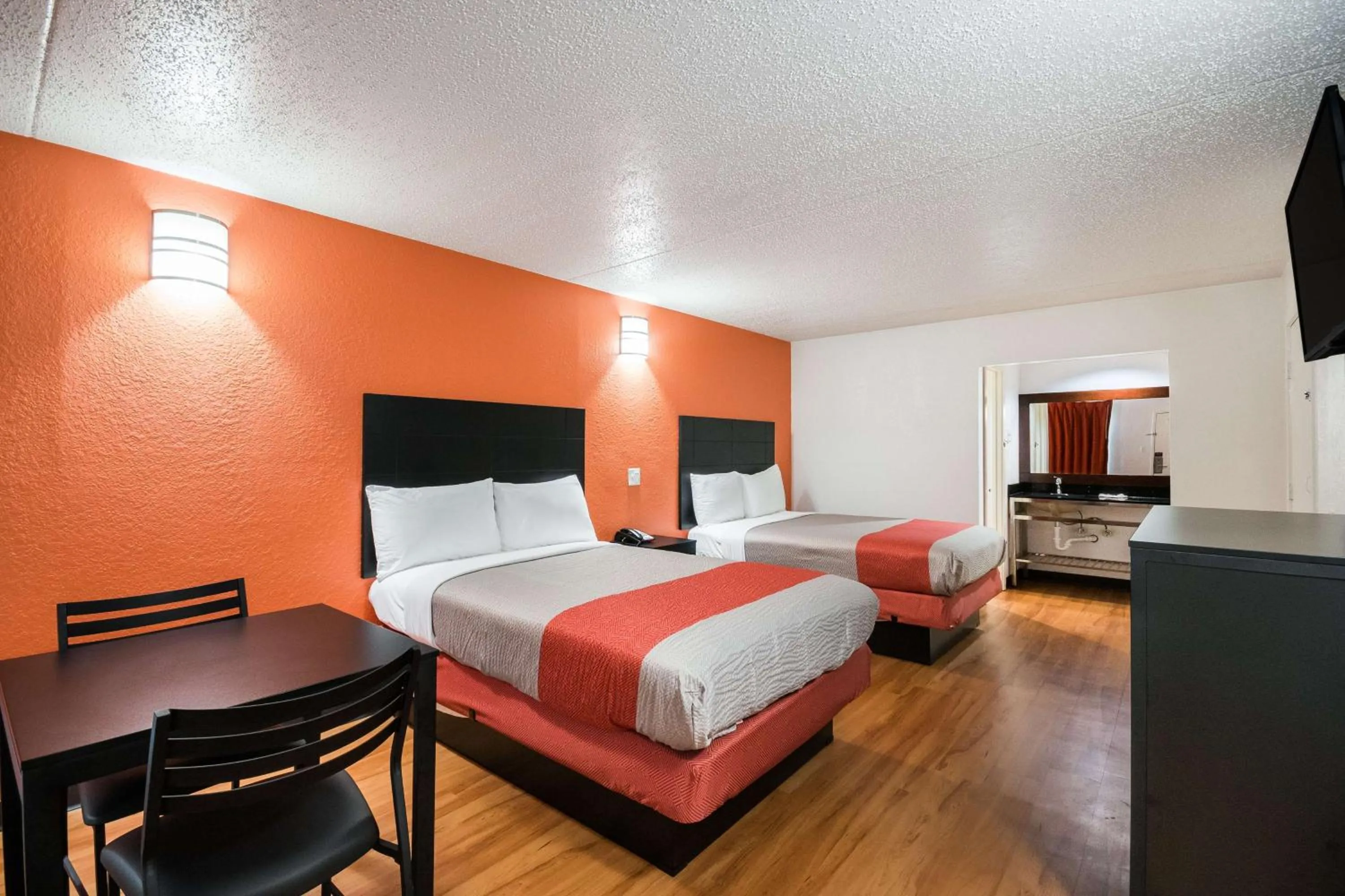 Quadruple Room - single occupancy - Disability Access - Non-Smoking in Motel 6-Houston, TX - Brookhollow