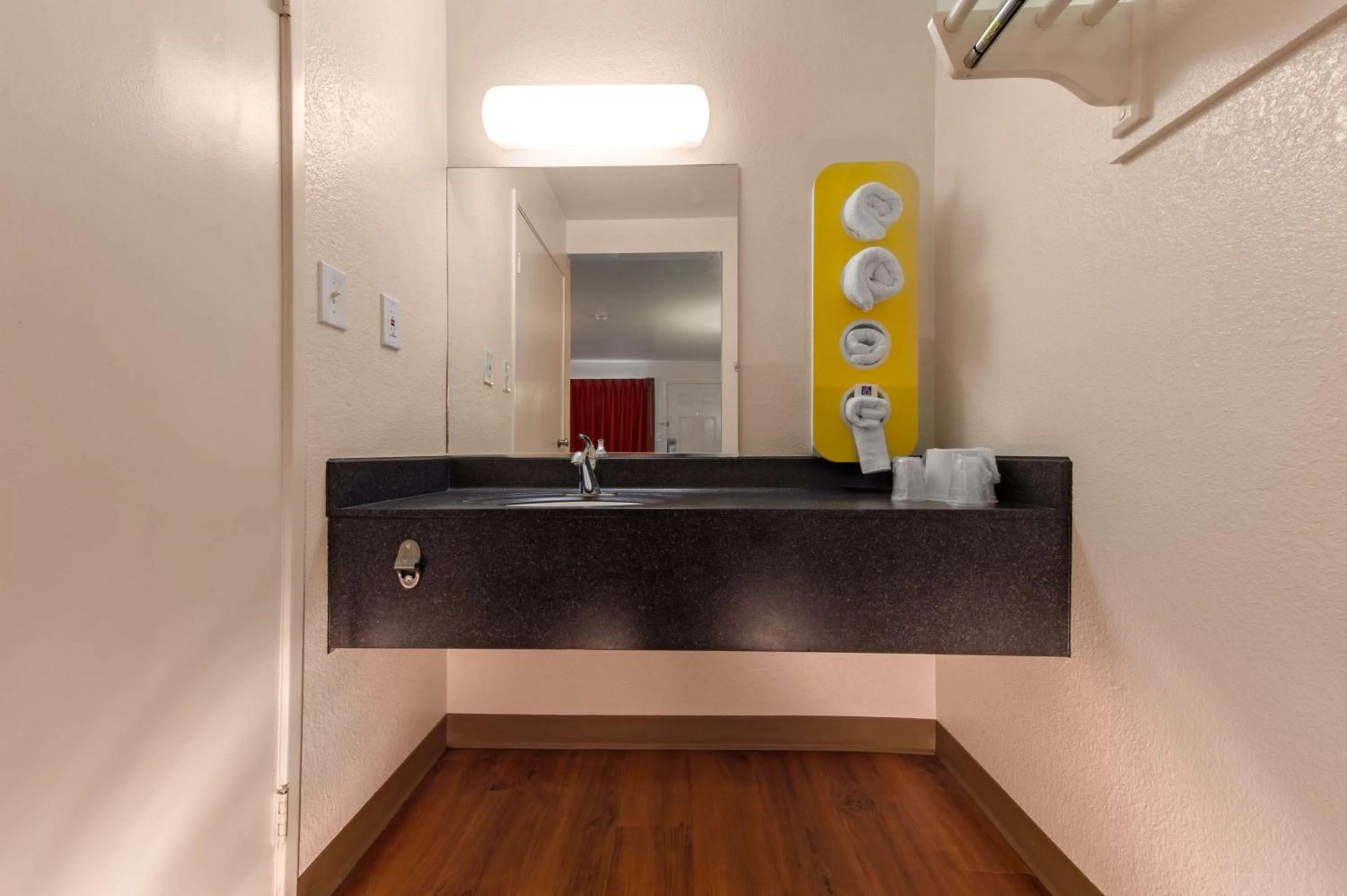 King Room in Motel 6-Saint Joseph, MO