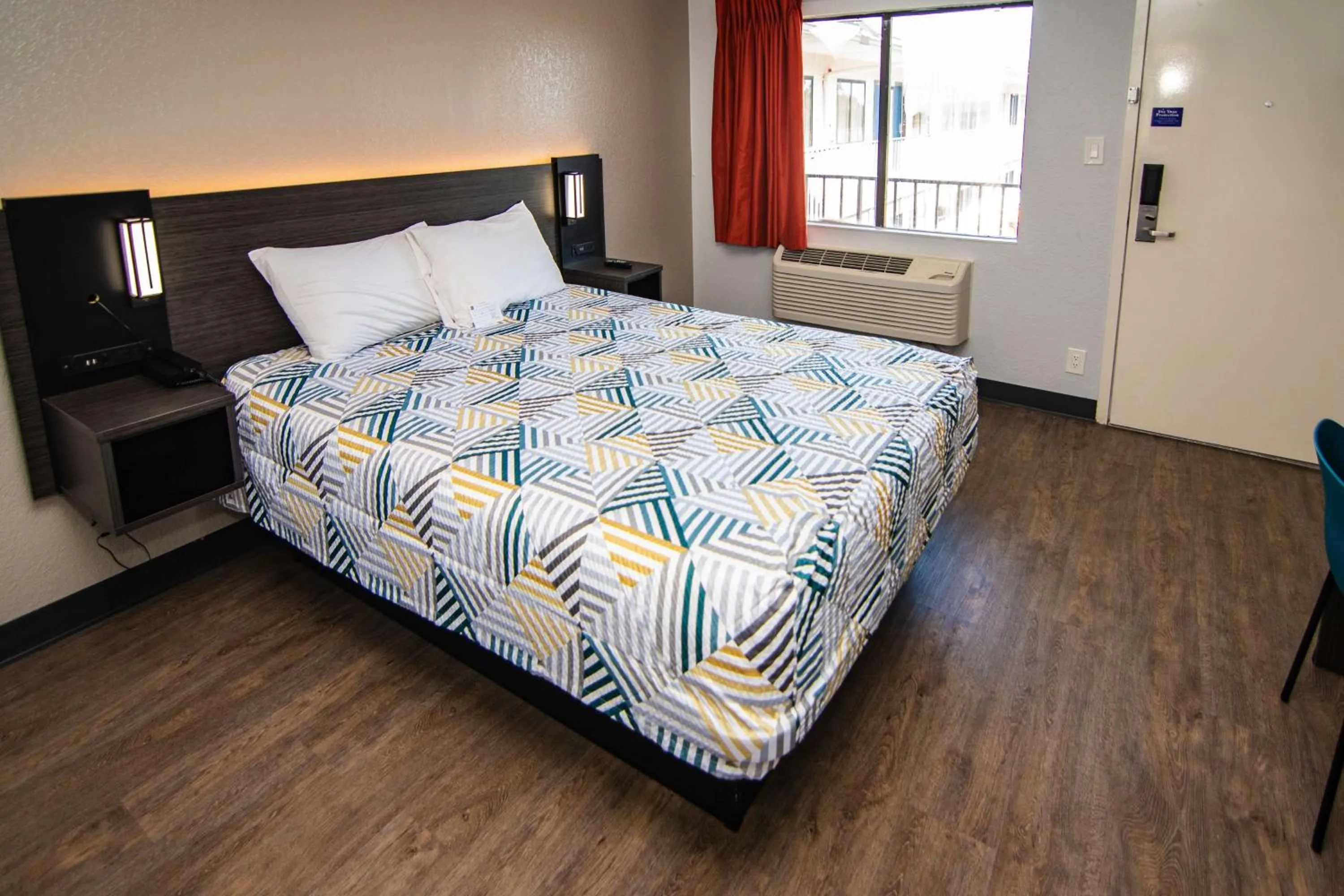 Queen Room in Motel 6-Ft. Pierce, FL