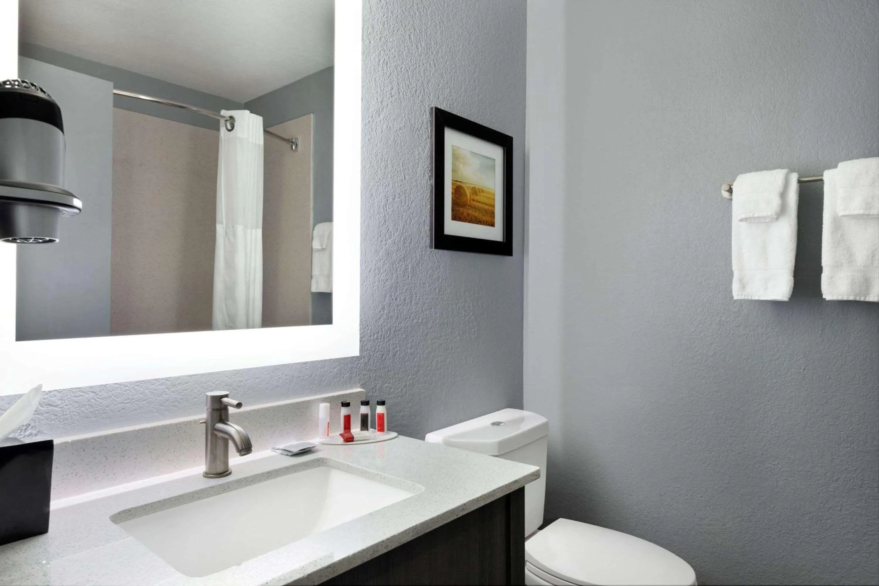 King Room - Non-Smoking in Baymont Inn & Suites Shawnee