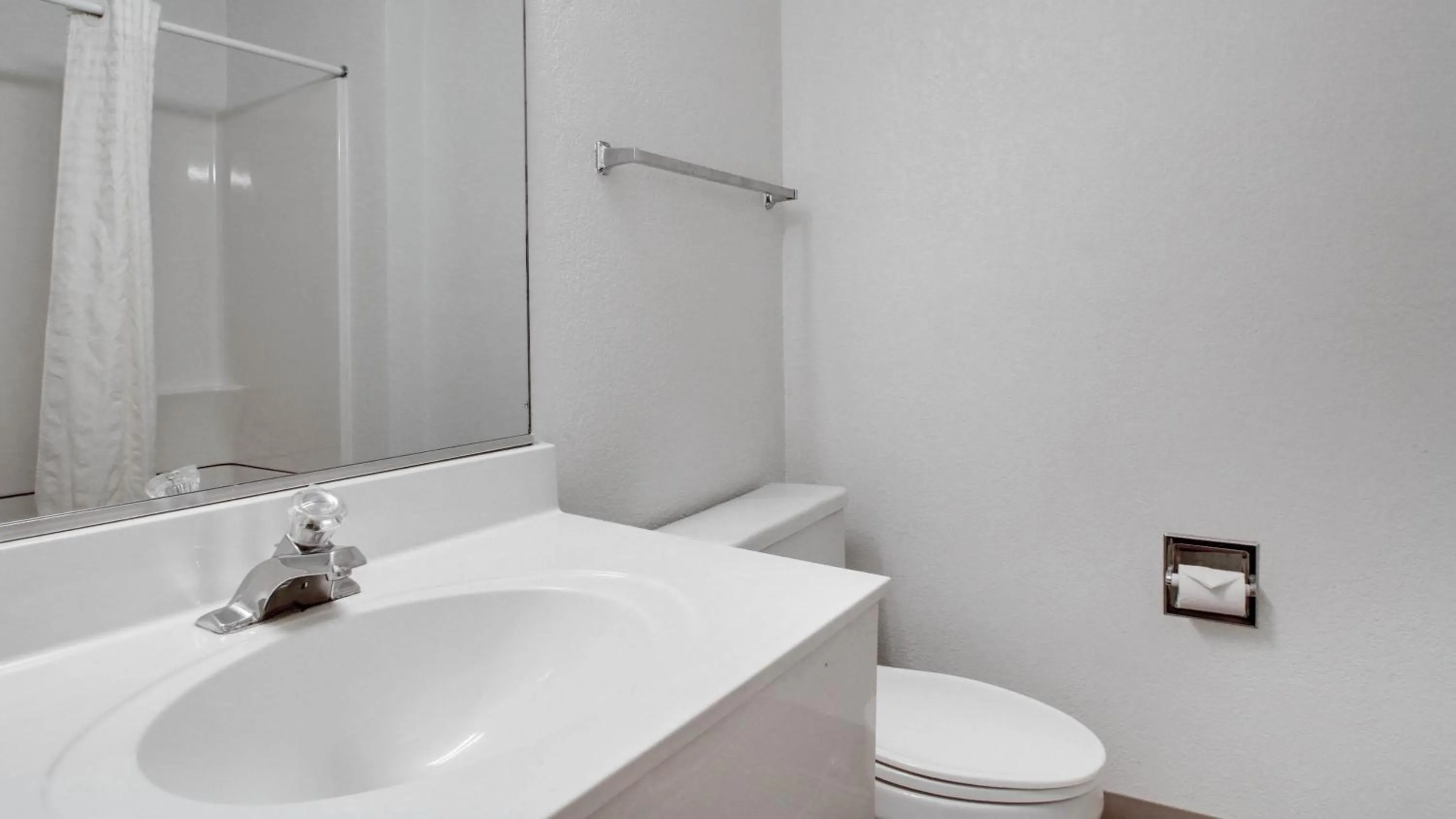 King Studio - Non-Smoking in Baymont Inn & Suites Shawnee