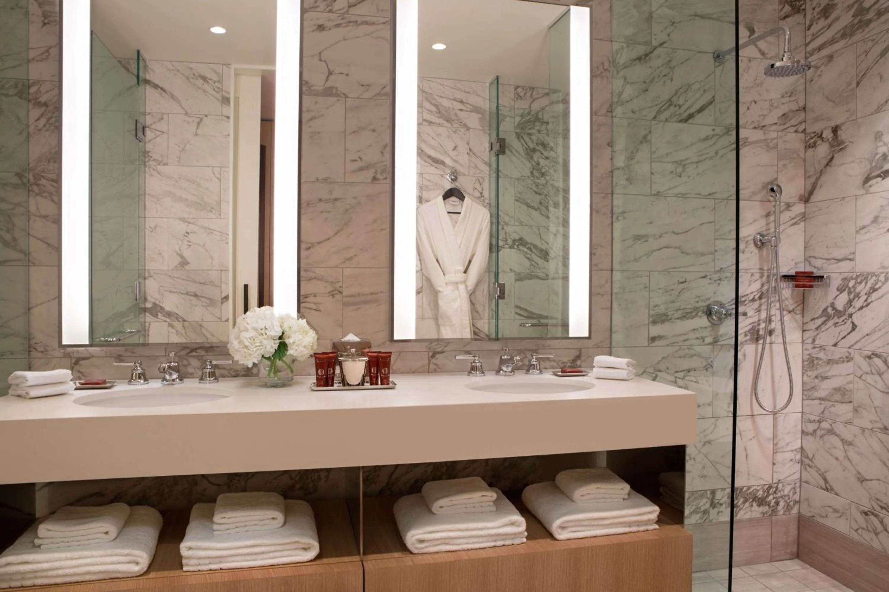 Club King Room in Conrad Washington DC