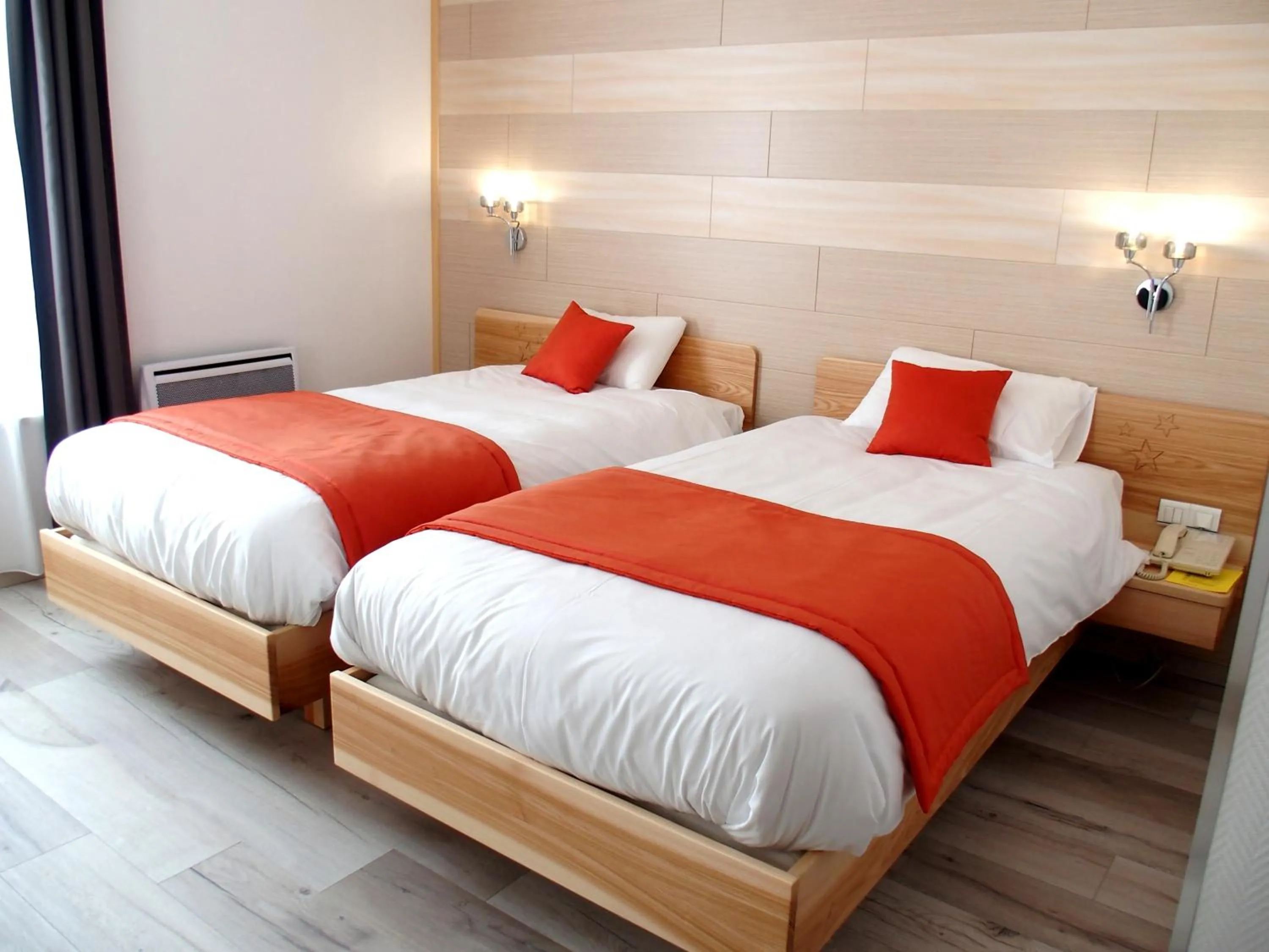 Superior Twin Room in Logis Hôtel Restaurant Hostellerie de l'Étoile