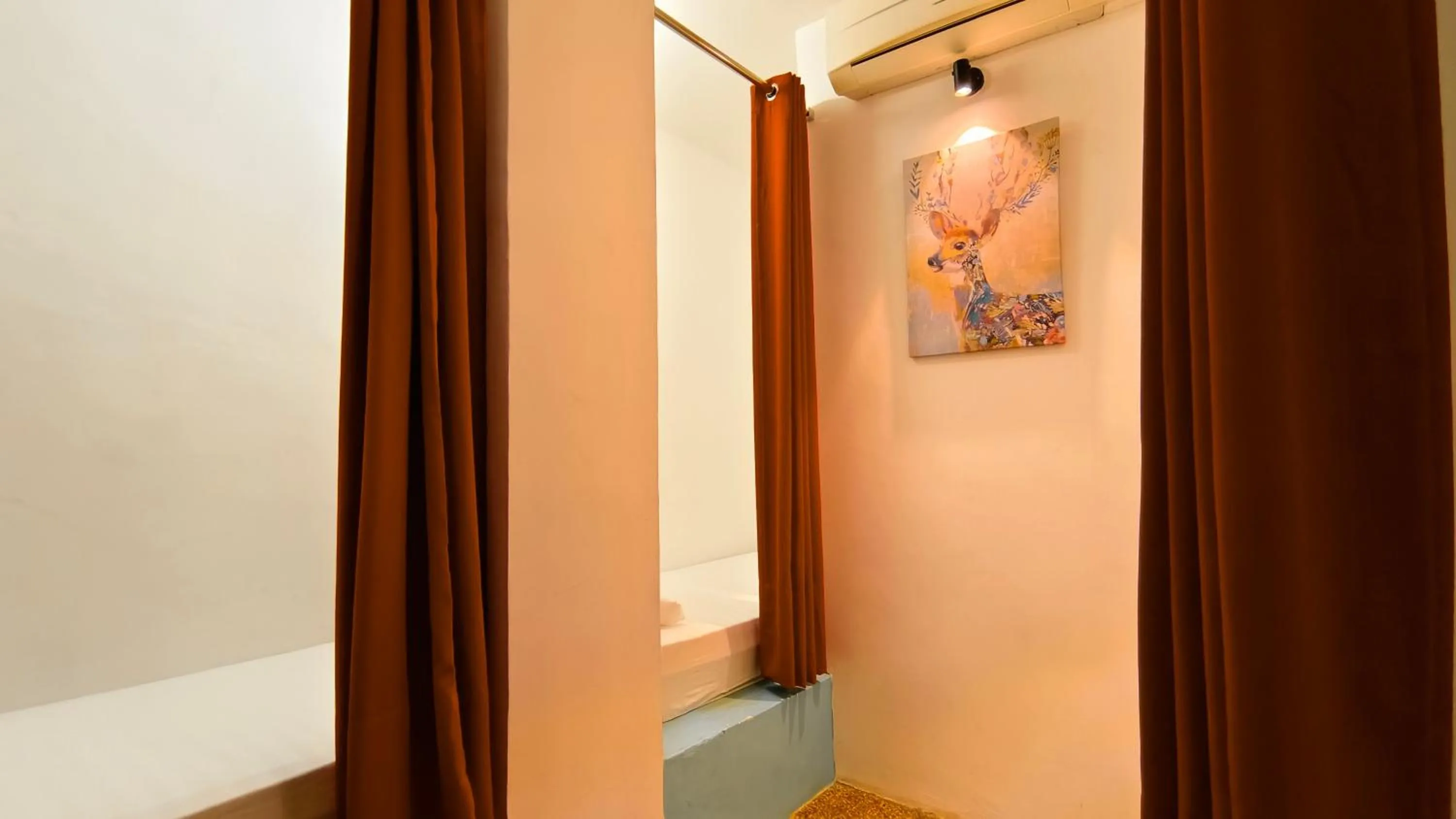 Comfort Triple Room in Beds In Garden Hostel