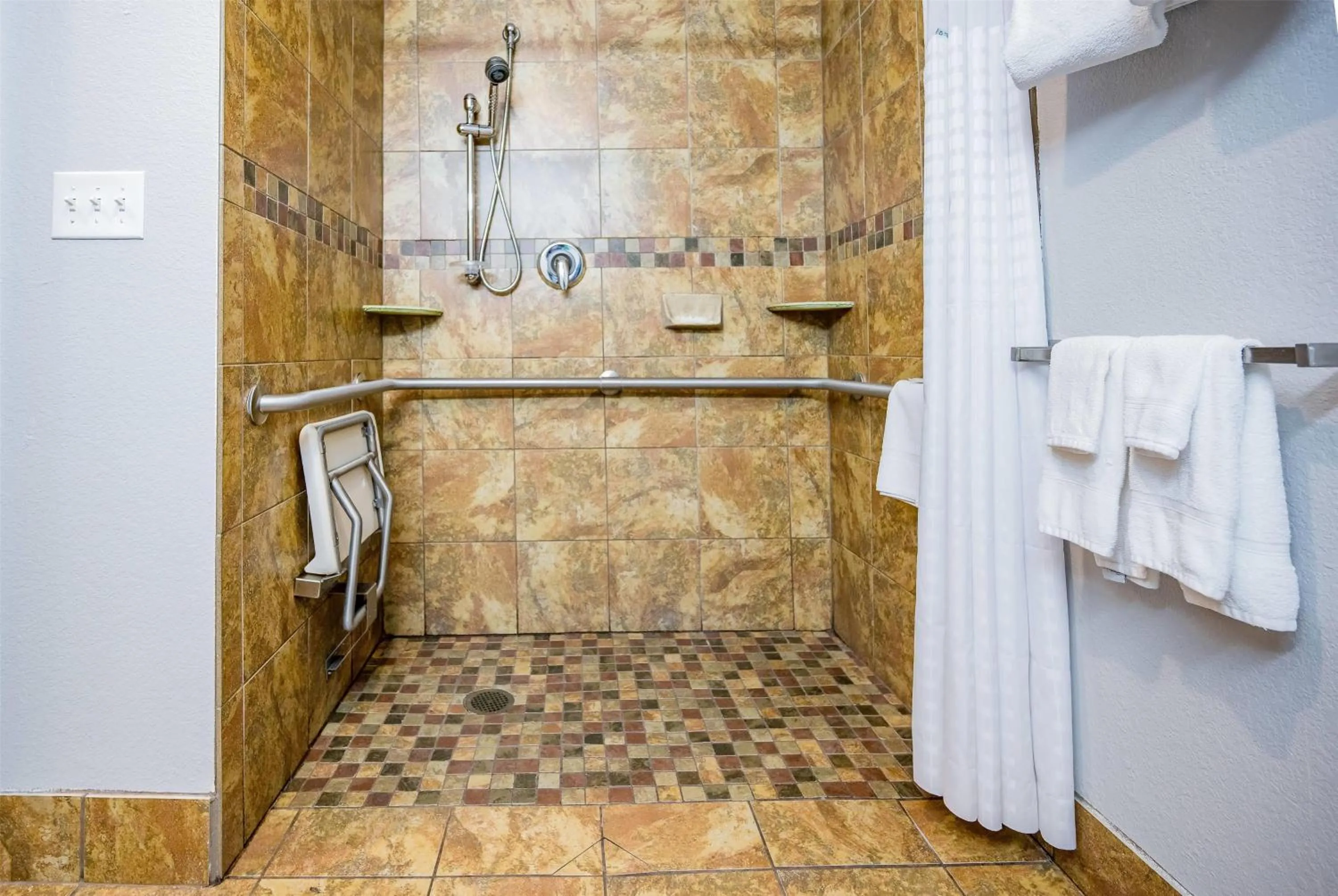 1 Queen Bed, Accessible Studio Suite, Non-Smoking in Microtel Inn & Suites Cheyenne