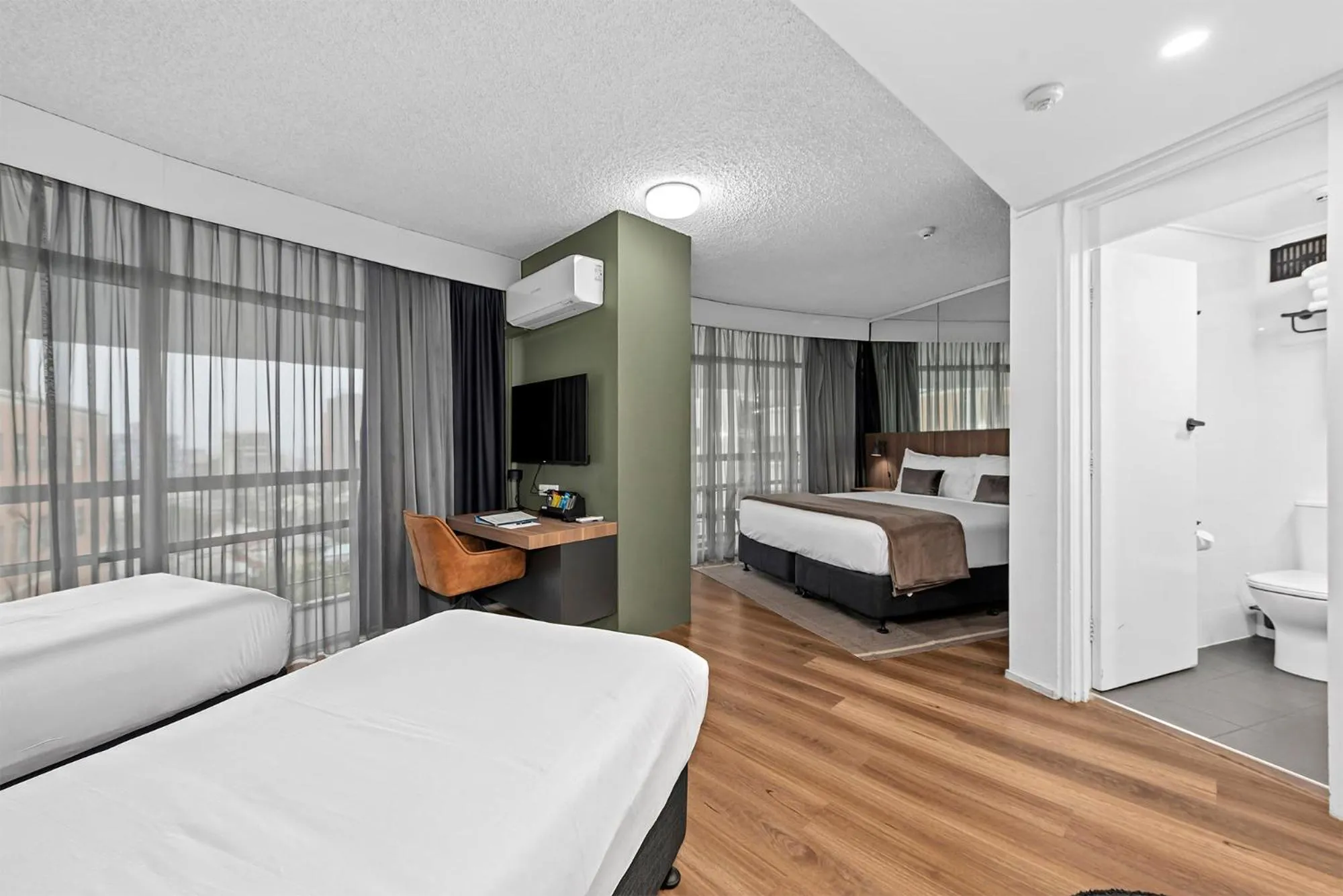 Family Room in Madison Tower Mill Hotel