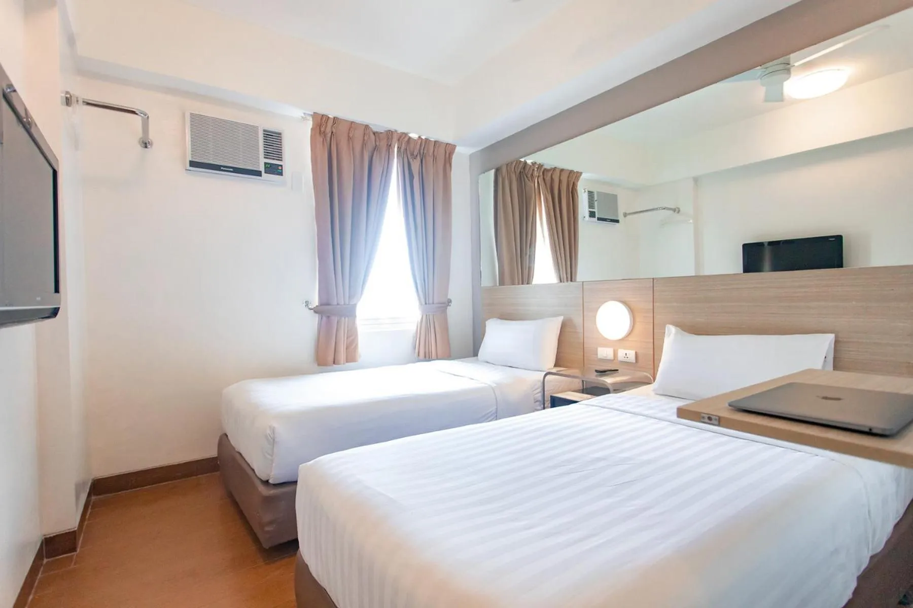Twin Room in Red Planet Clark Angeles City