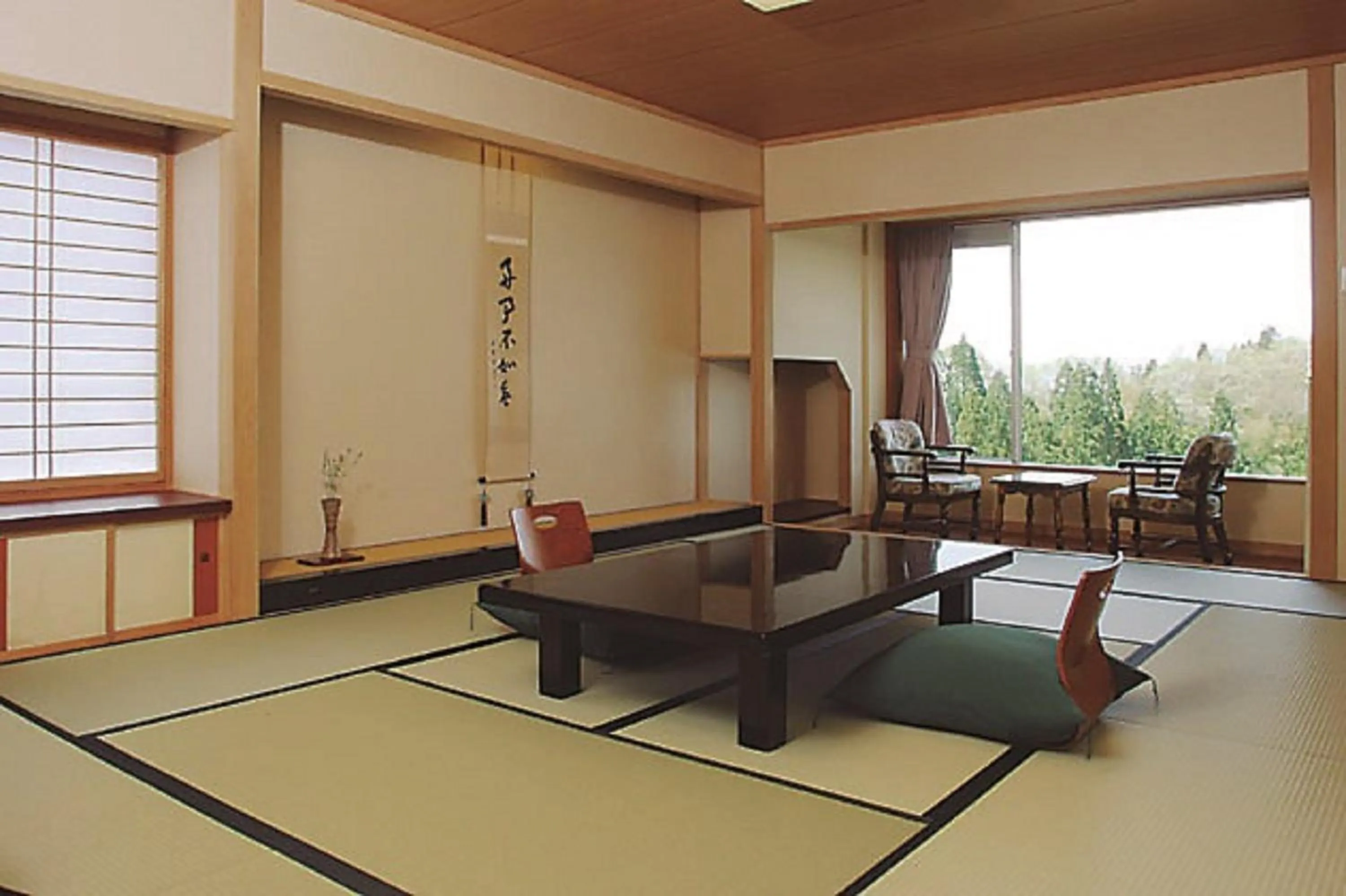 Japanese-Style Quadruple Room in Hotel Oyanagi