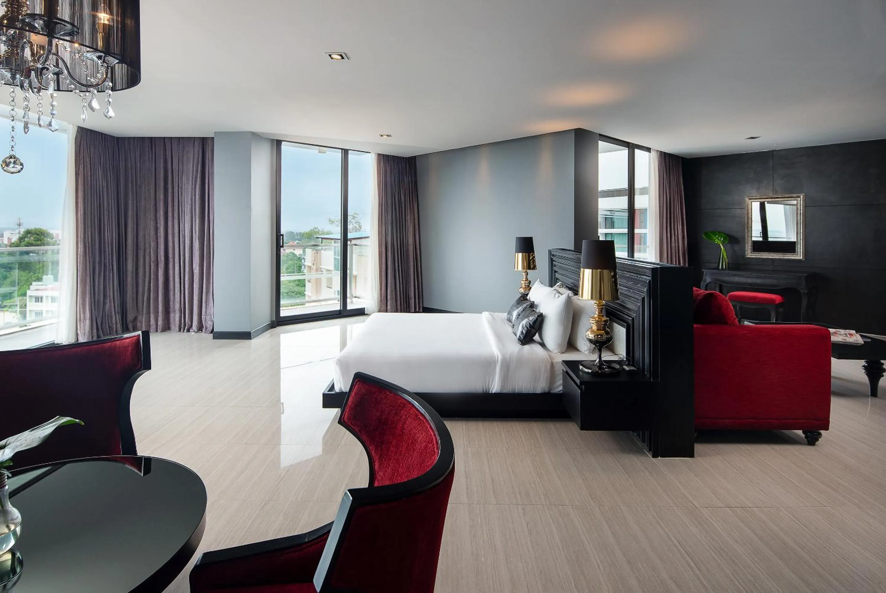 Royal Suite in TSix5 Quarter