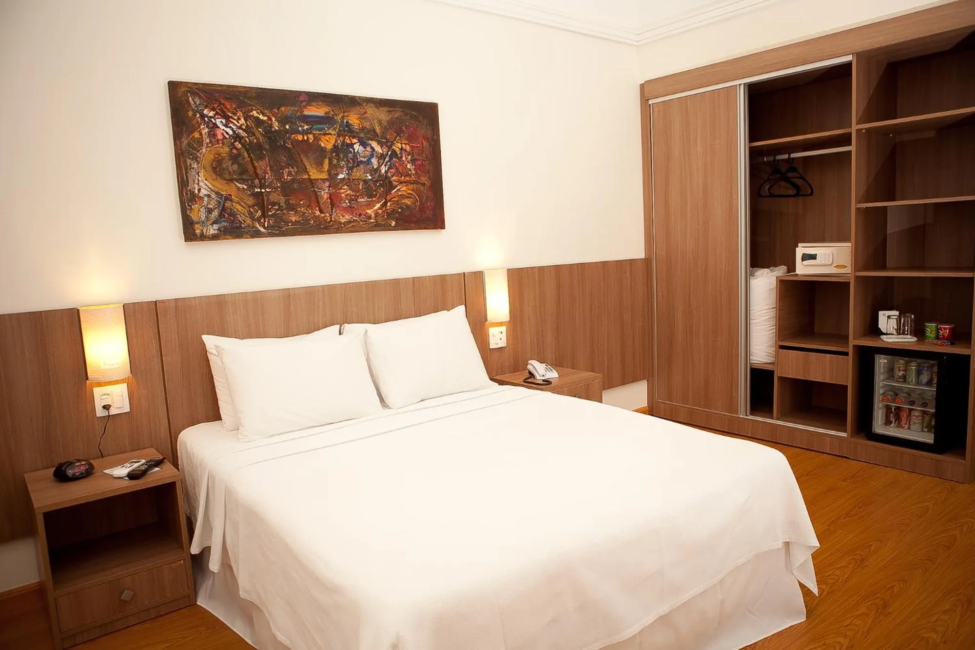 Queen Room - single occupancy in Premier Parc Hotel