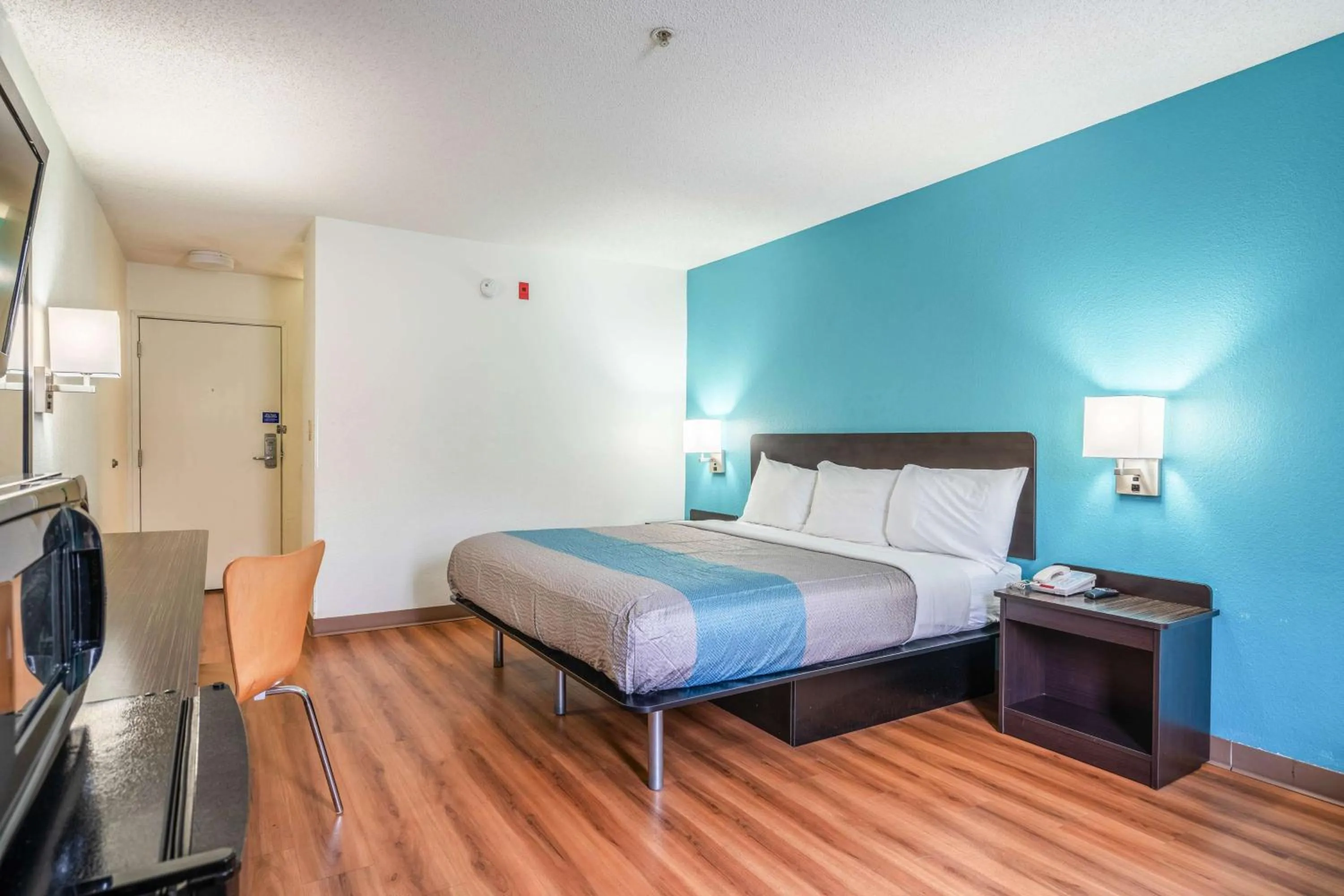 King Room - Disability Access in Motel 6-Rocky Mount, NC