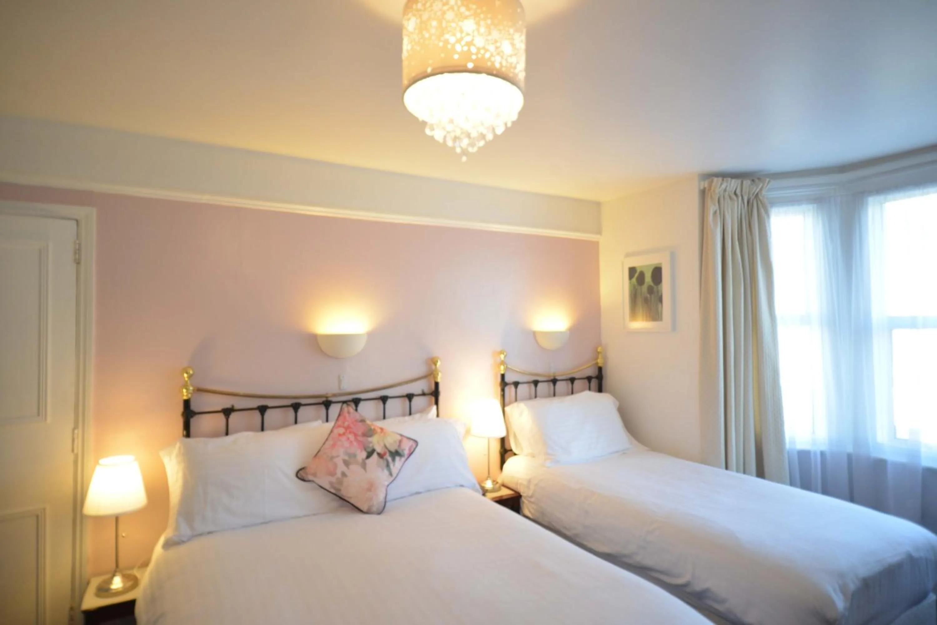 Standard Family Room in Newton House Oxford