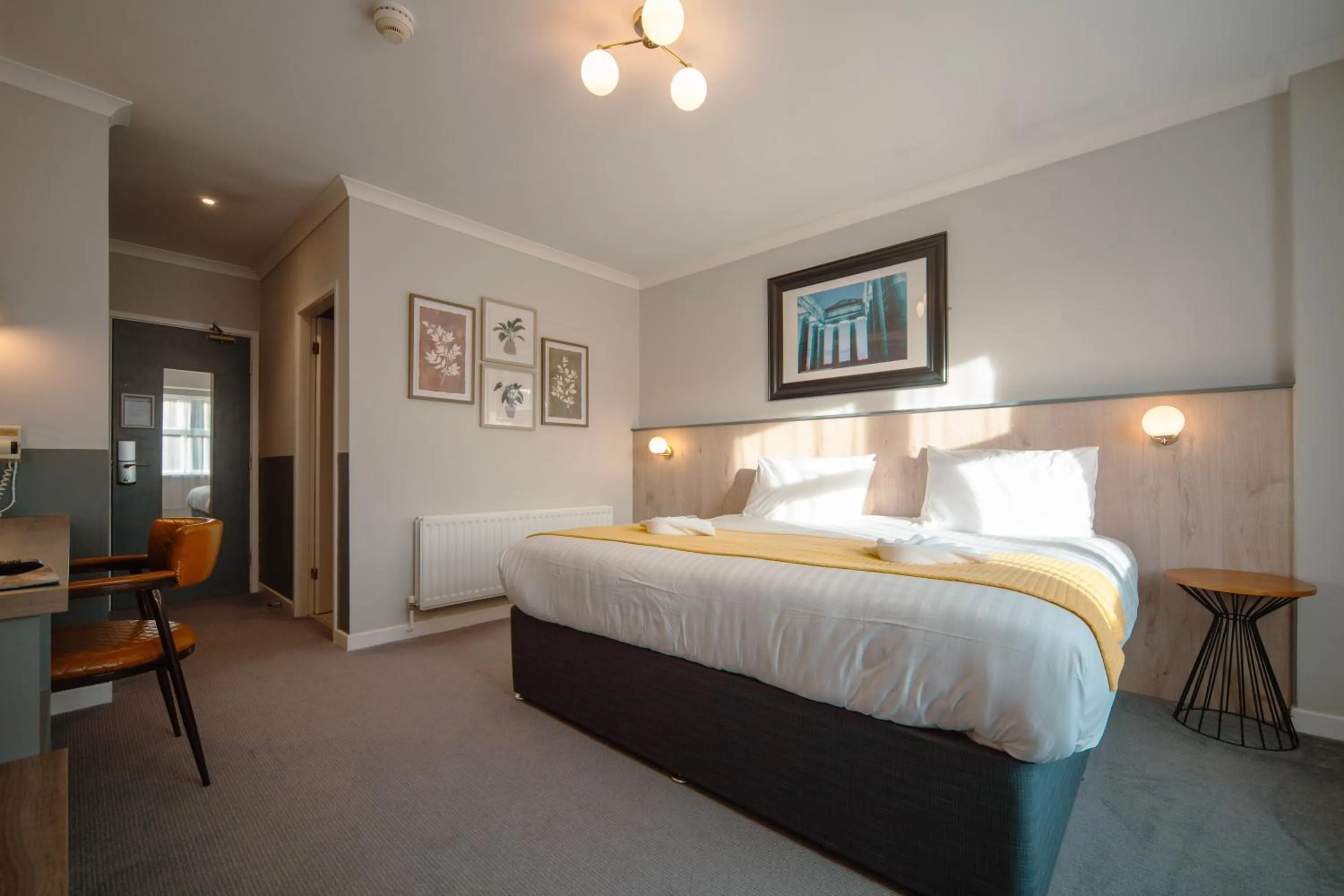Deluxe Double Room in Highfield Hotel