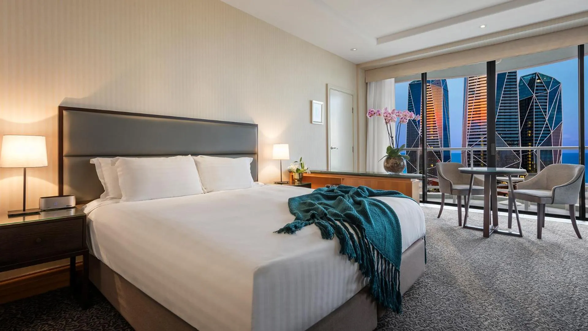 Studio Apartment with Ocean View in Oaks Gold Coast Hotel