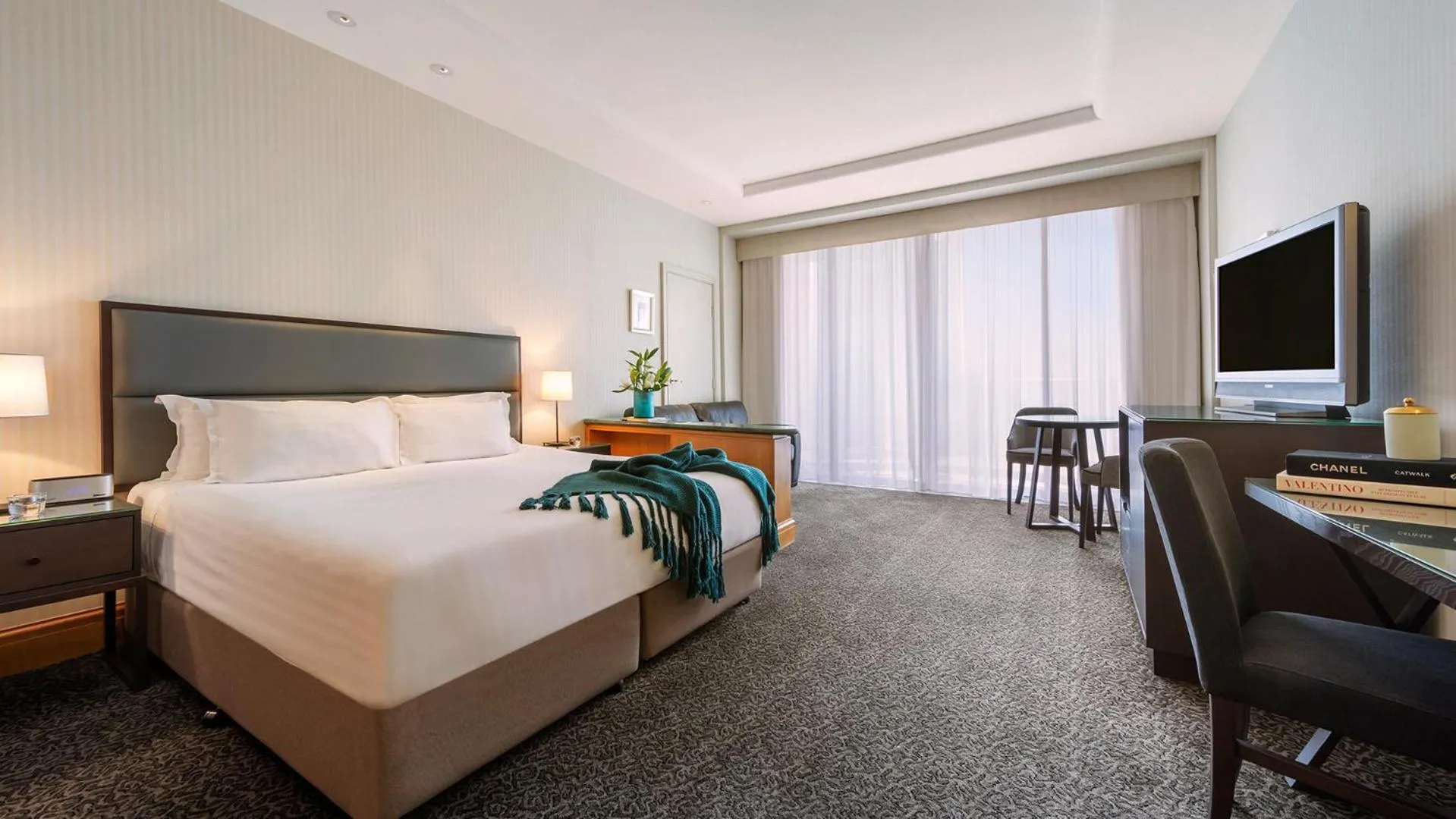 Hotel Room in Oaks Gold Coast Hotel